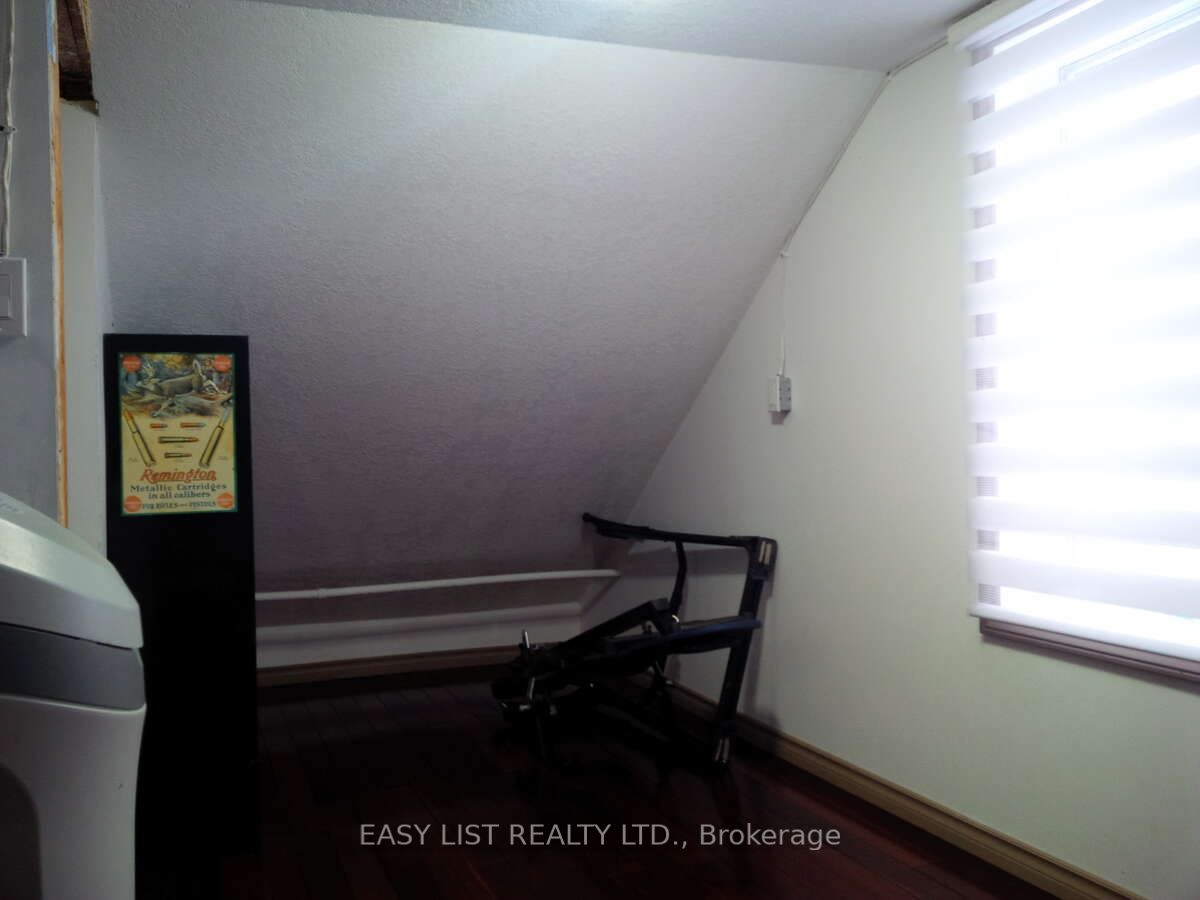 2414 Pearl Street Property Photo 14