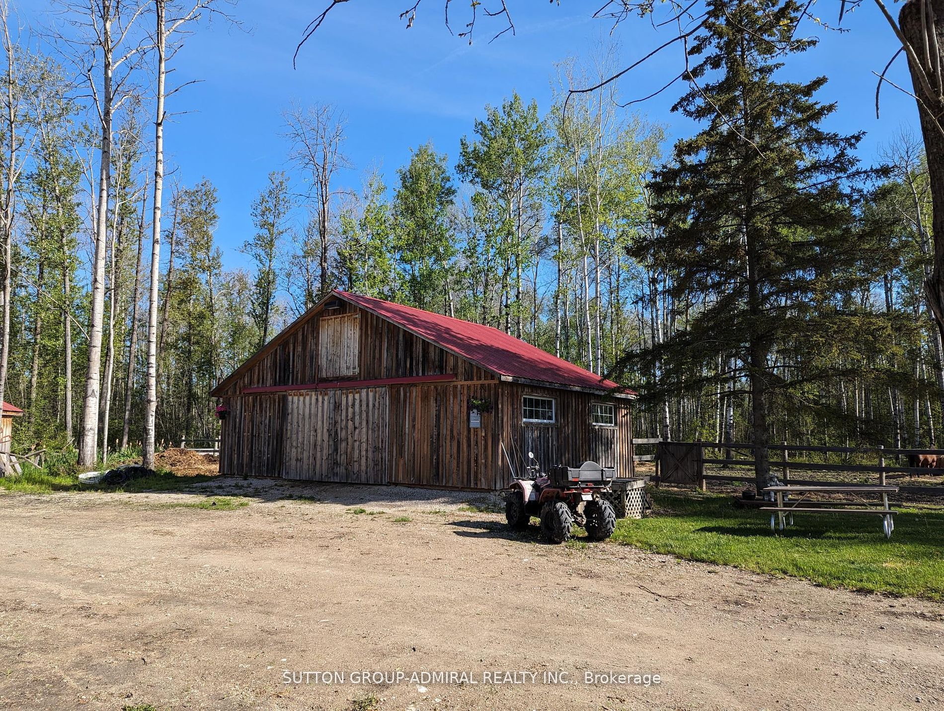 227005 Brentha Road Property Photo 6
