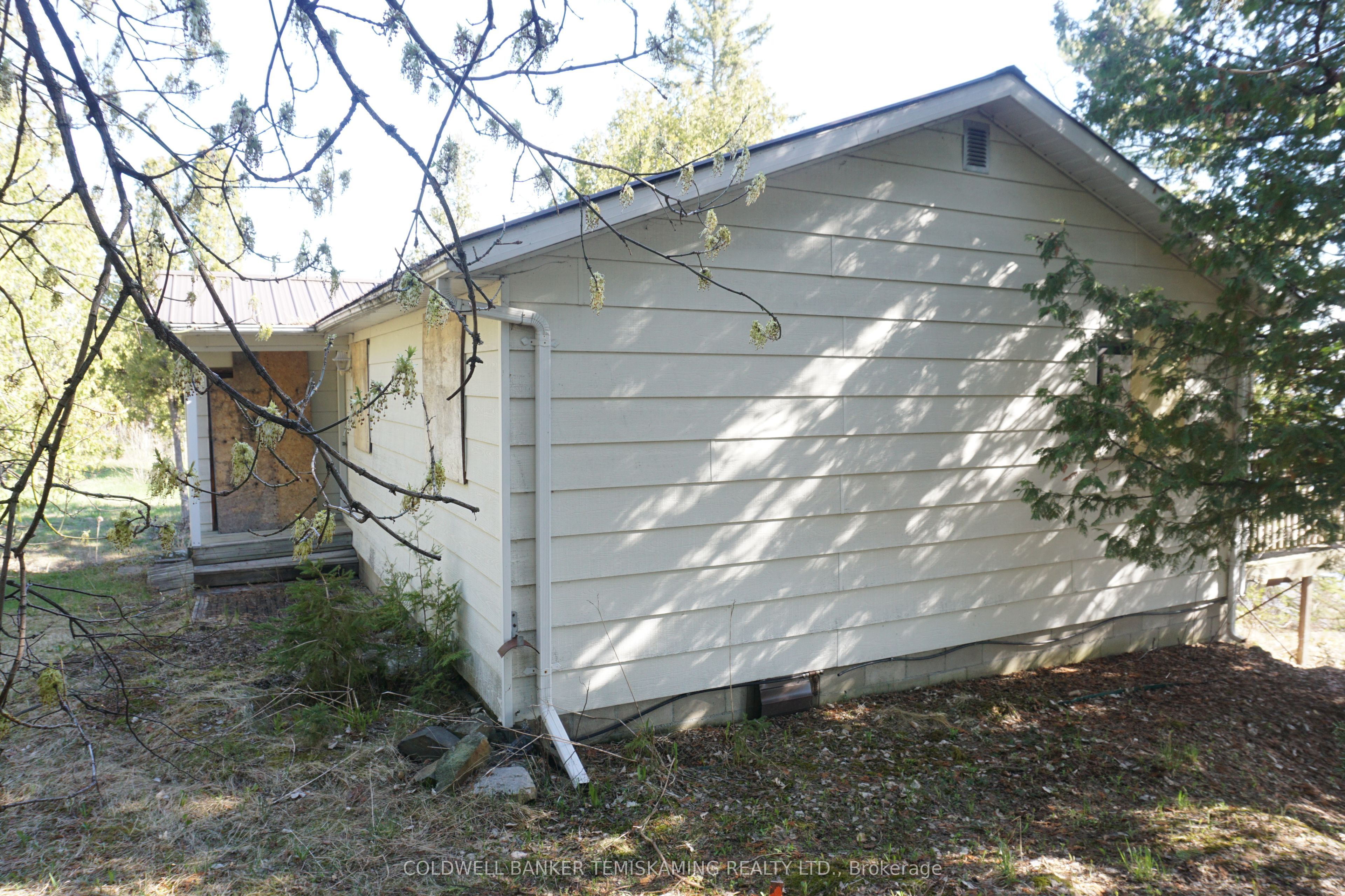 1467 Lakeshore Road S Property Photo 14