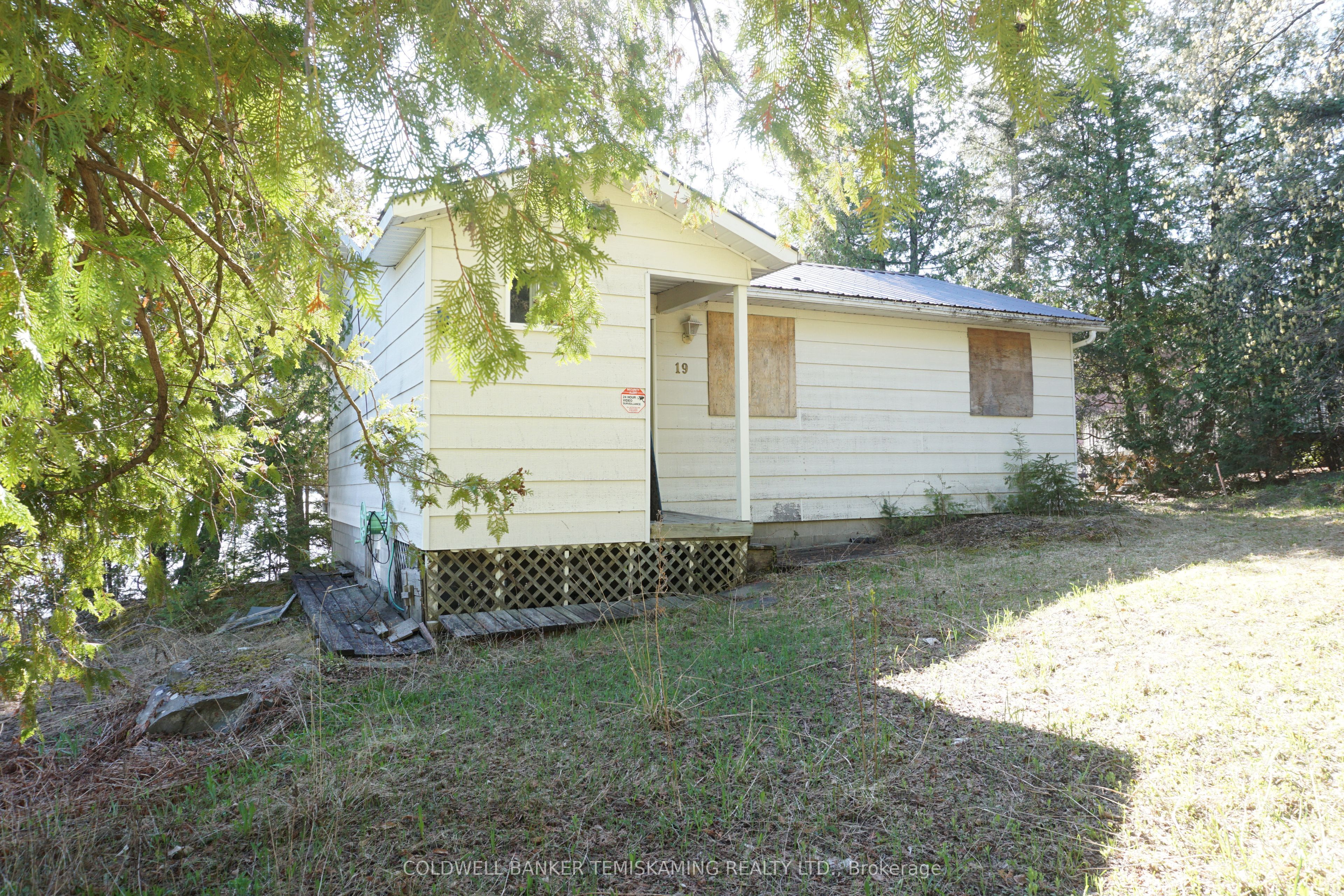 1467 Lakeshore Road S Property Photo 16