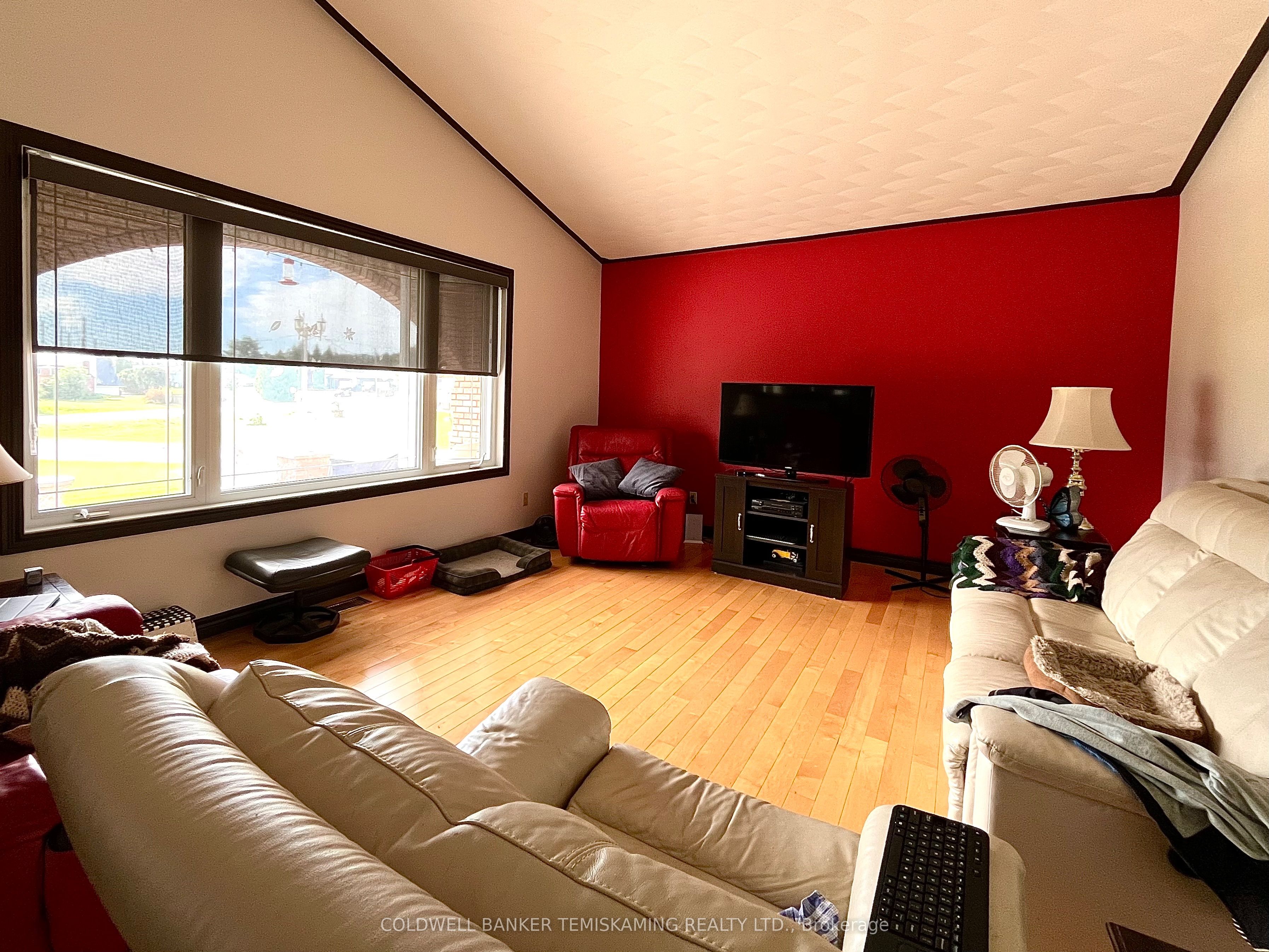 8 Michael Street Property Photo 7