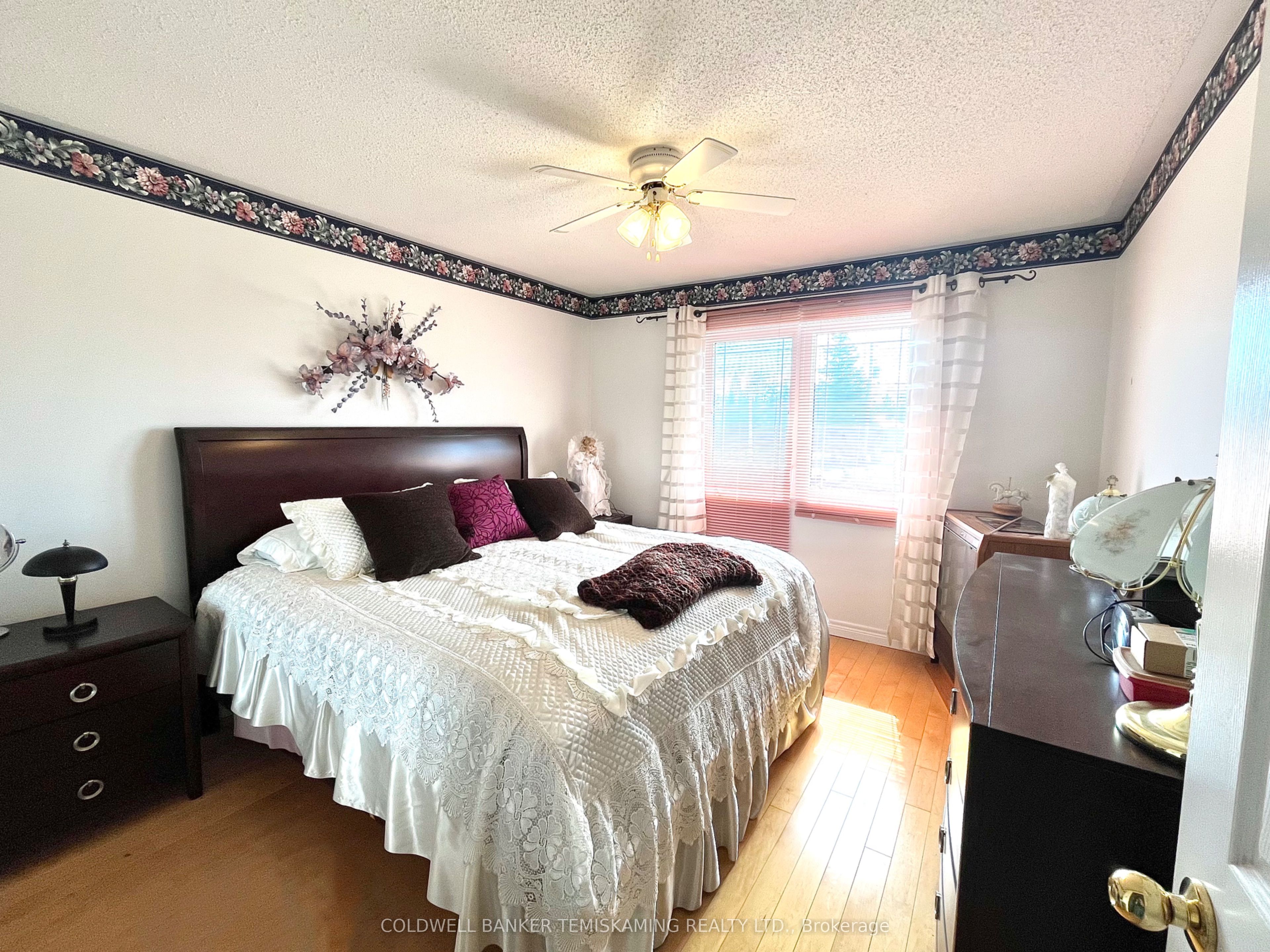 8 Michael Street Property Photo 18