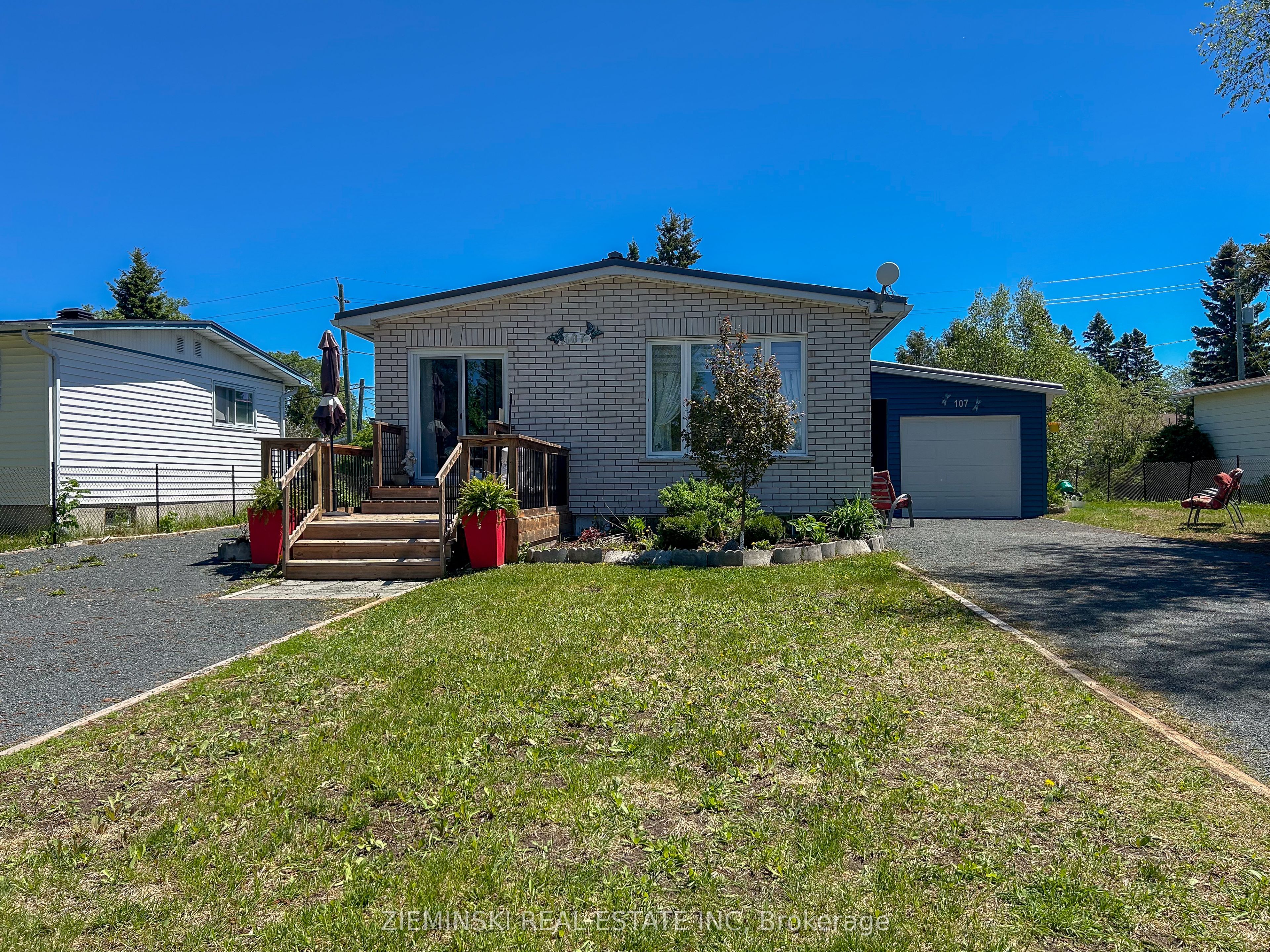 107 New Circle Place Property Photo 1