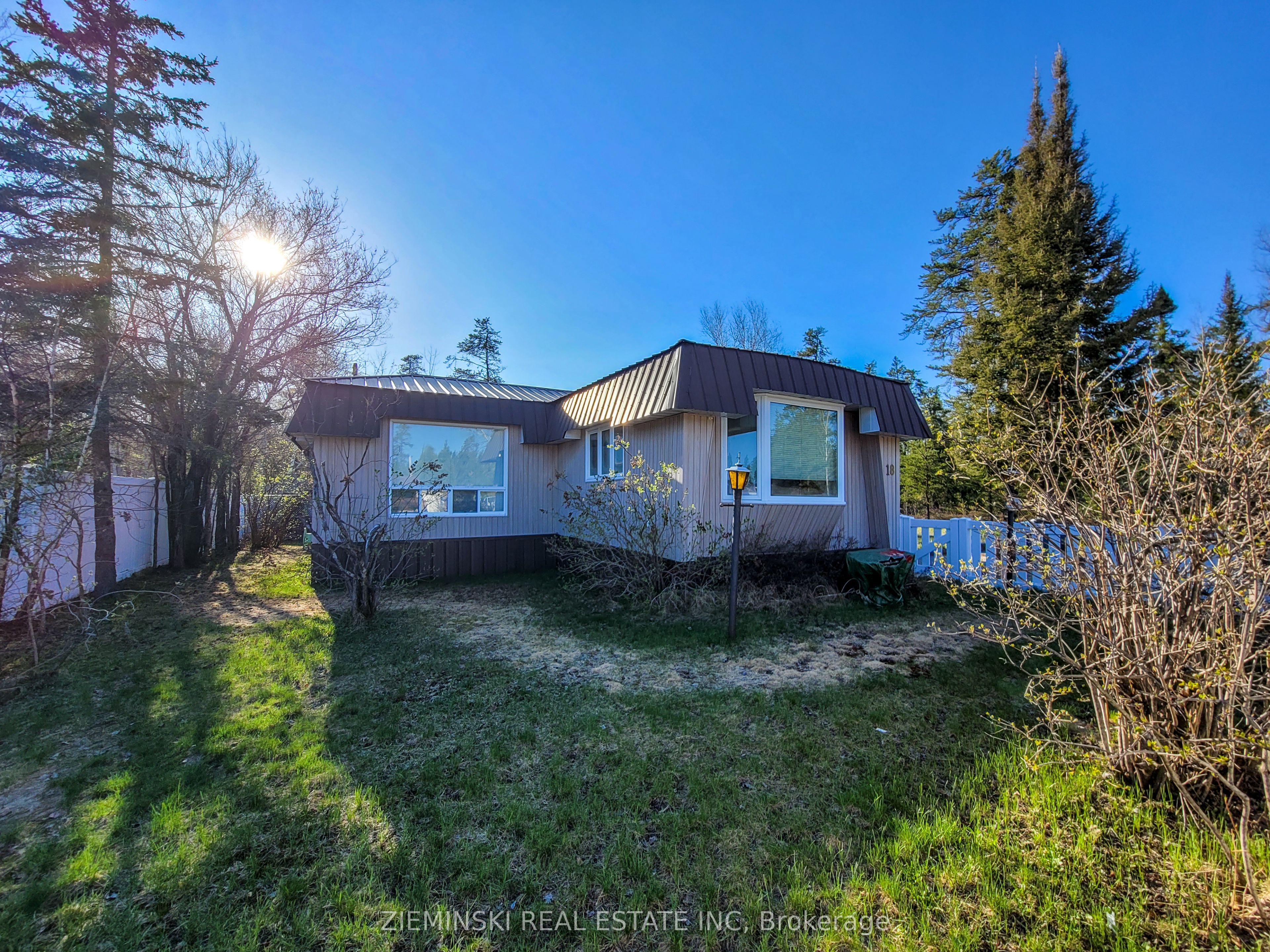 18-8885 Hwy 11 Highway Property Photo 1