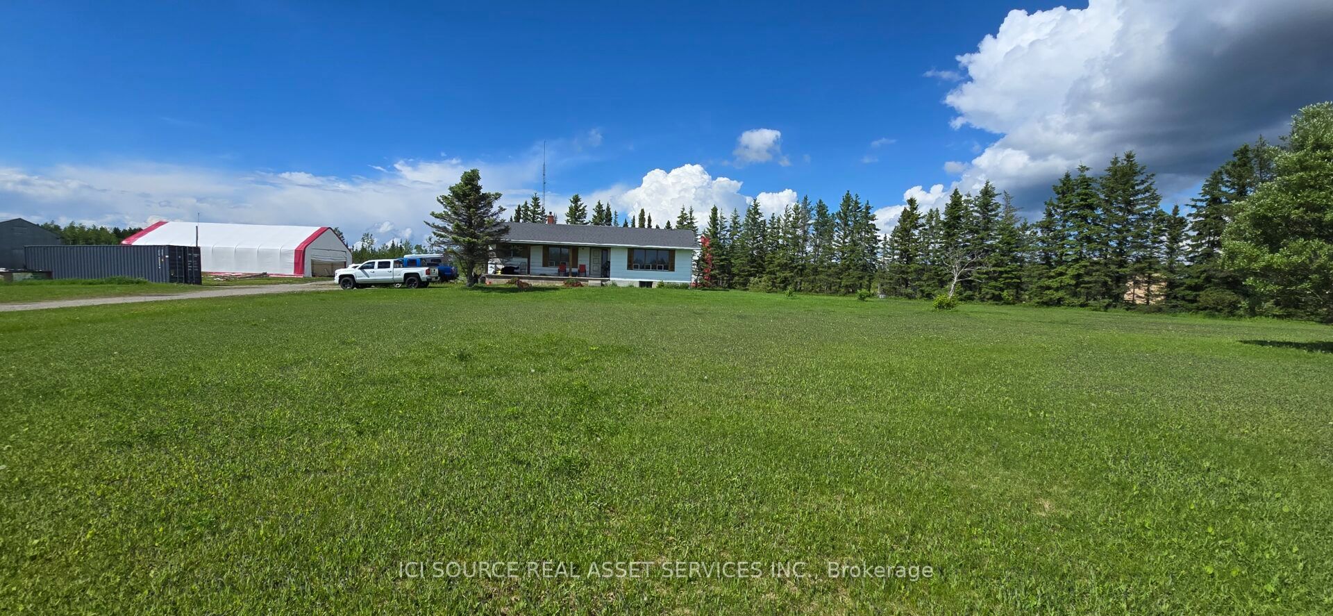 1527 Highway 11 W Property Photo 3