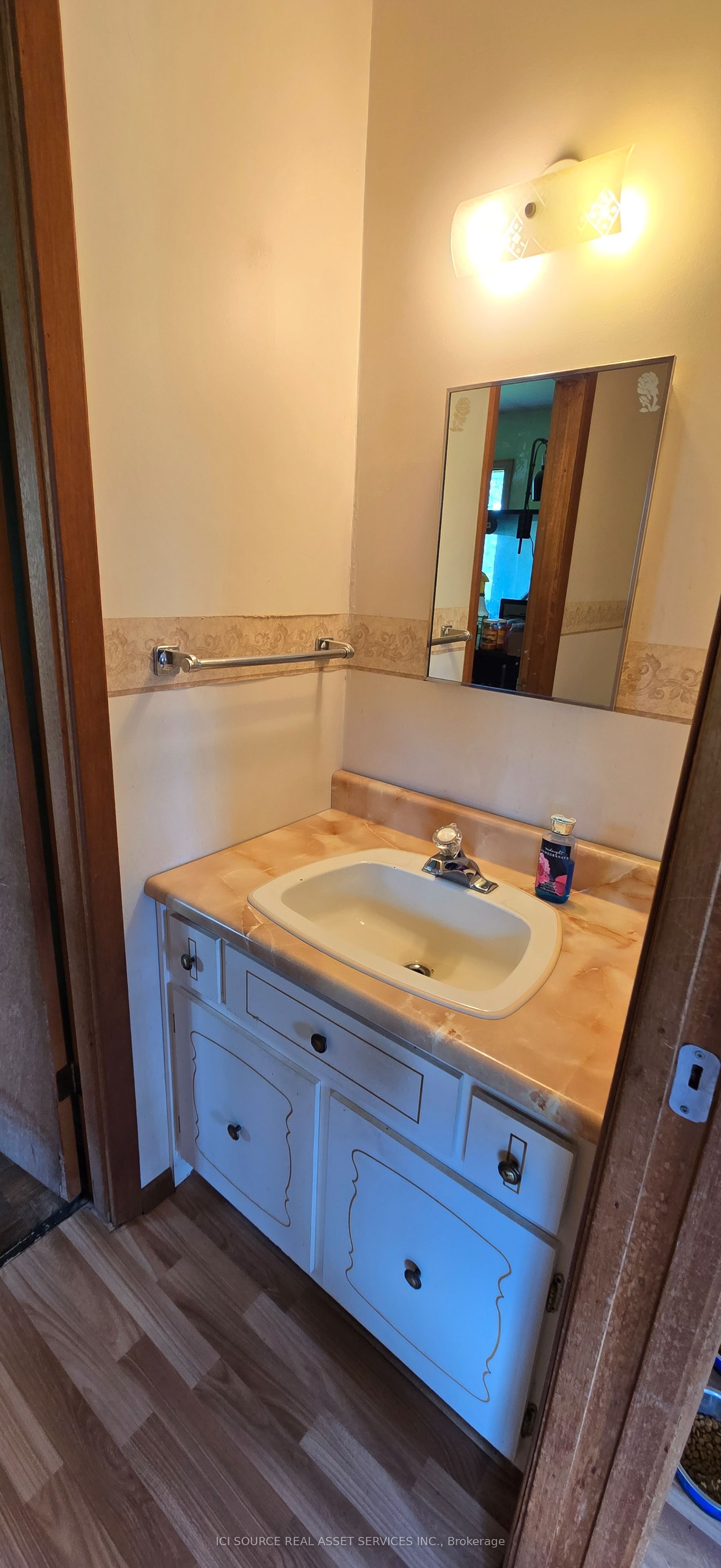 1527 Highway 11 W Property Photo 14