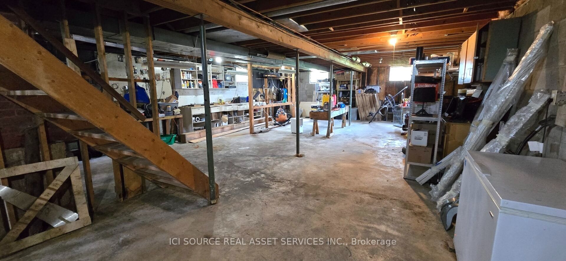 1527 Highway 11 W Property Photo 16