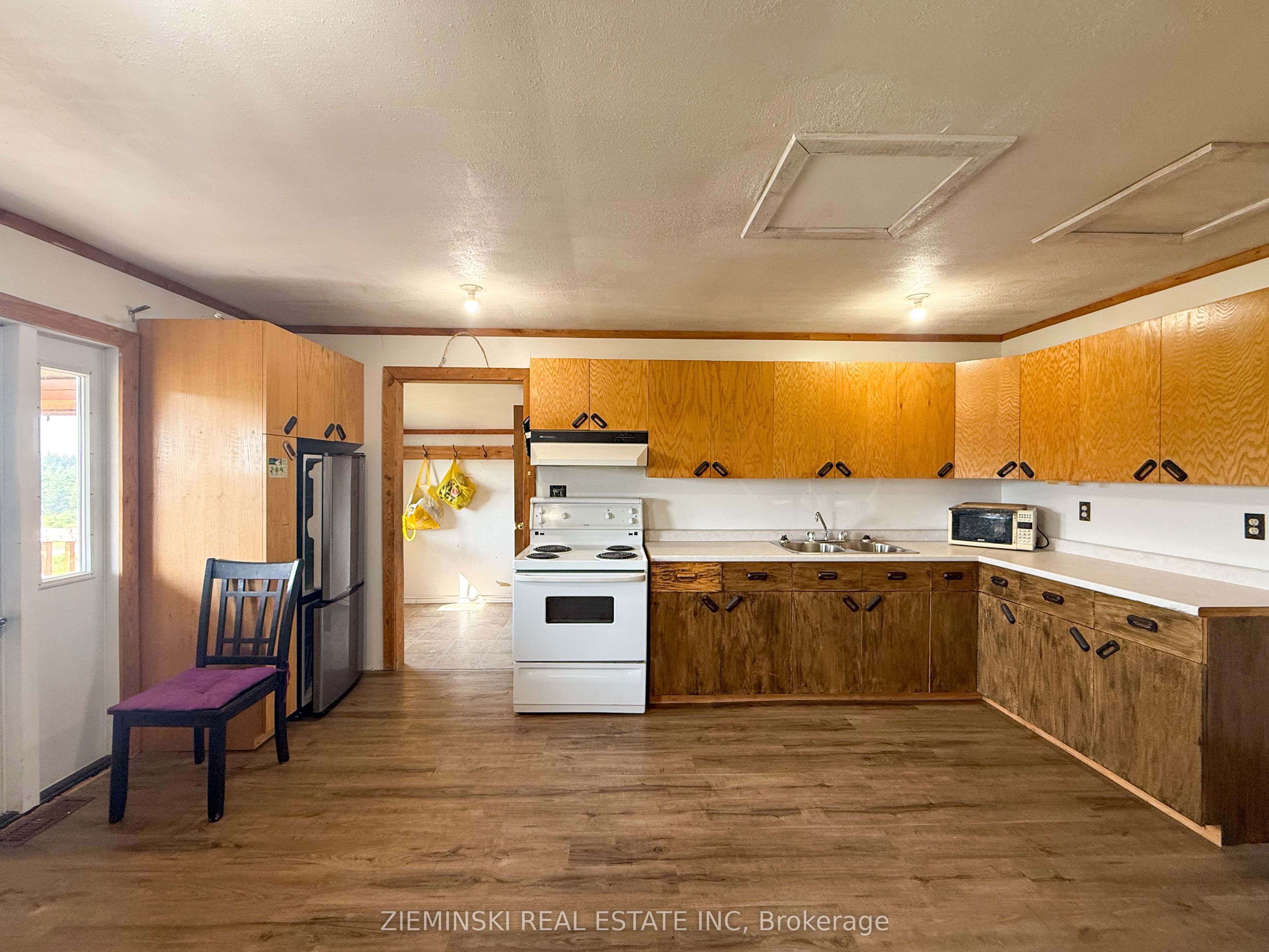 4963 Highway 11 Highway S Property Photo 17