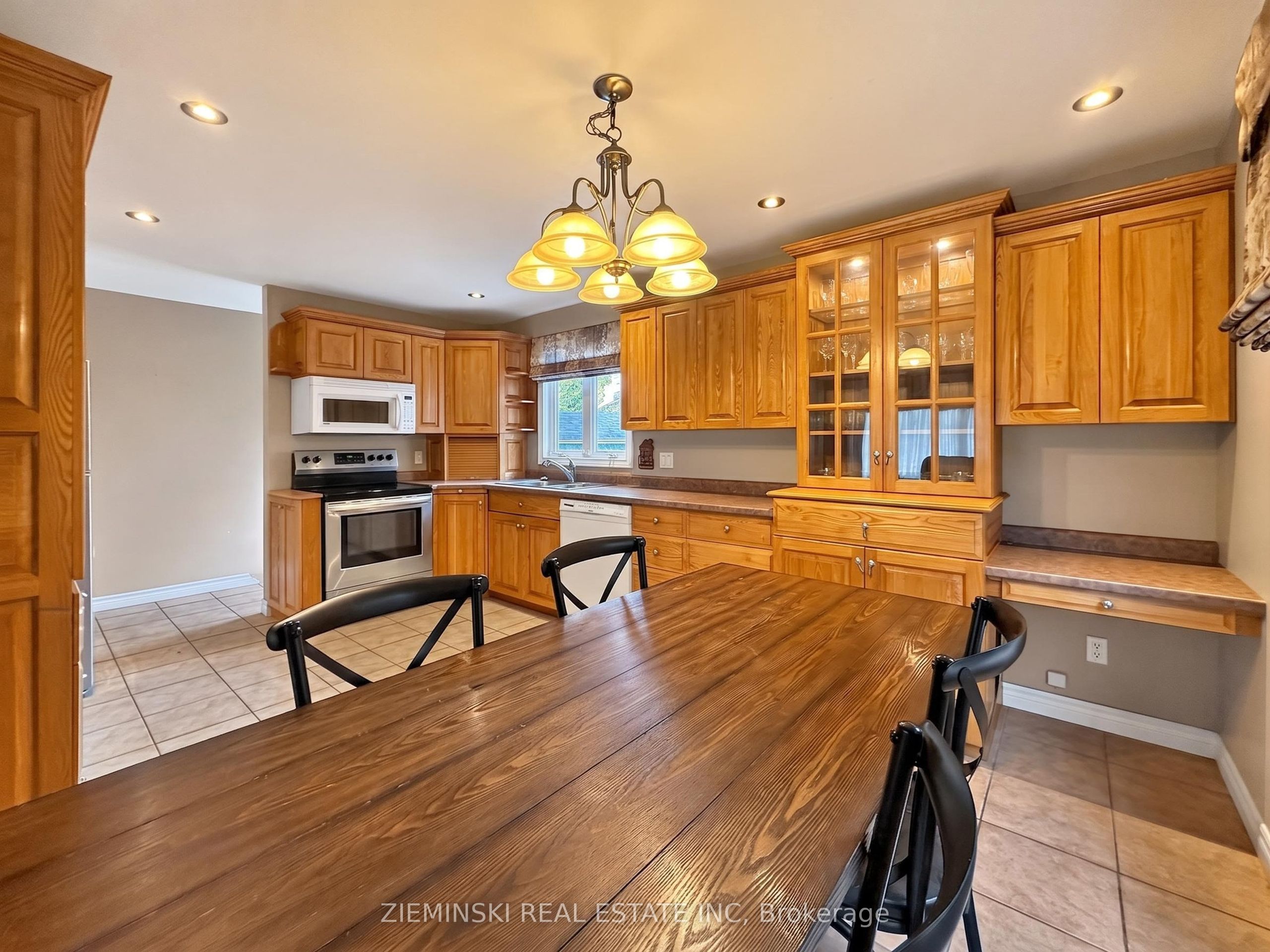 374 Nosov Drive Property Photo 6
