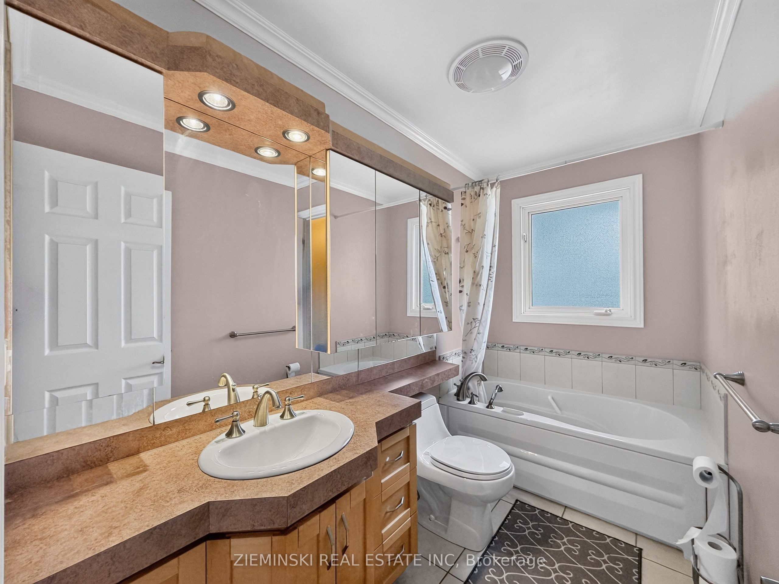 374 Nosov Drive Property Photo 18