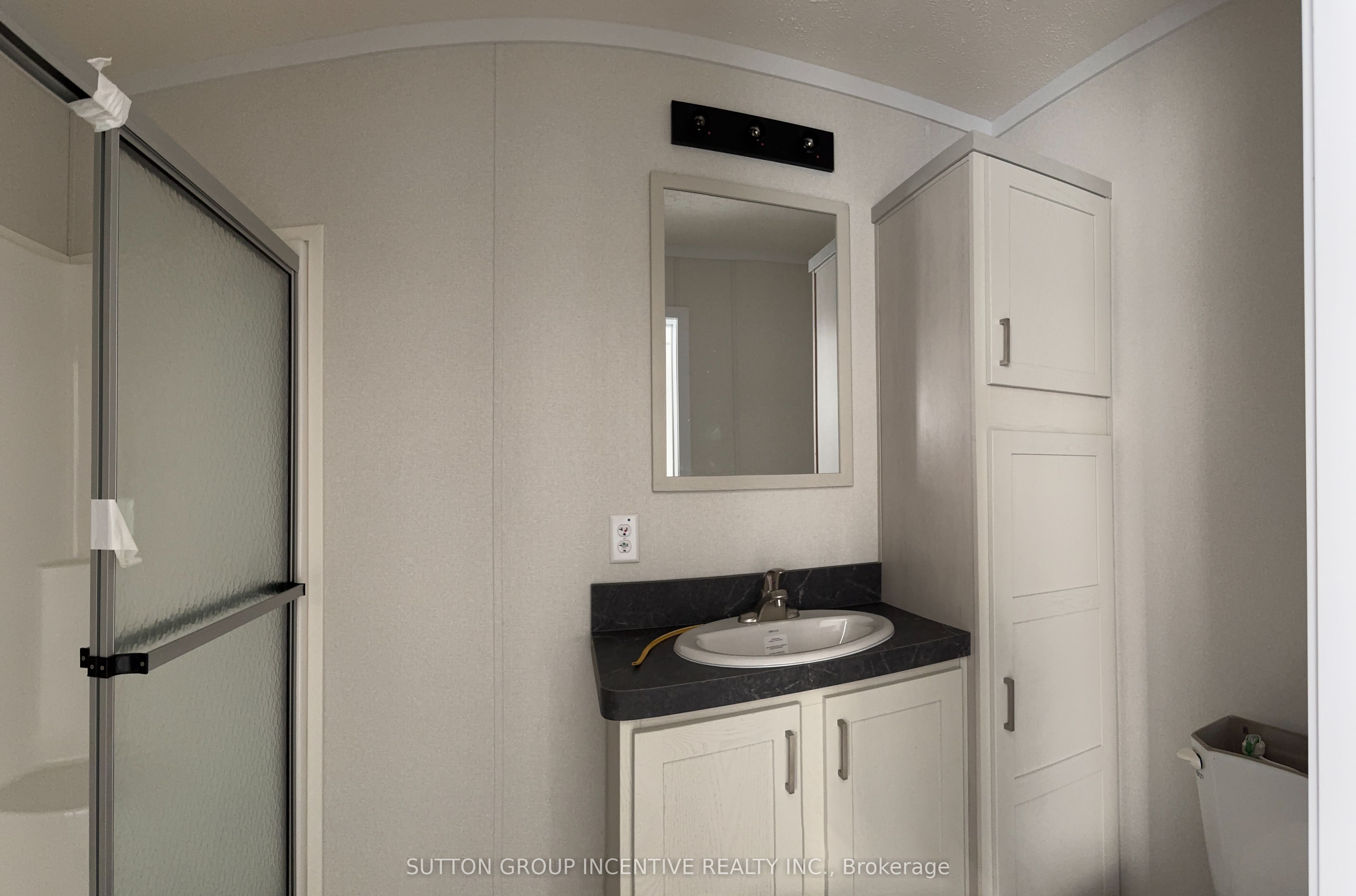 182 Remi Crescent Property Photo 7