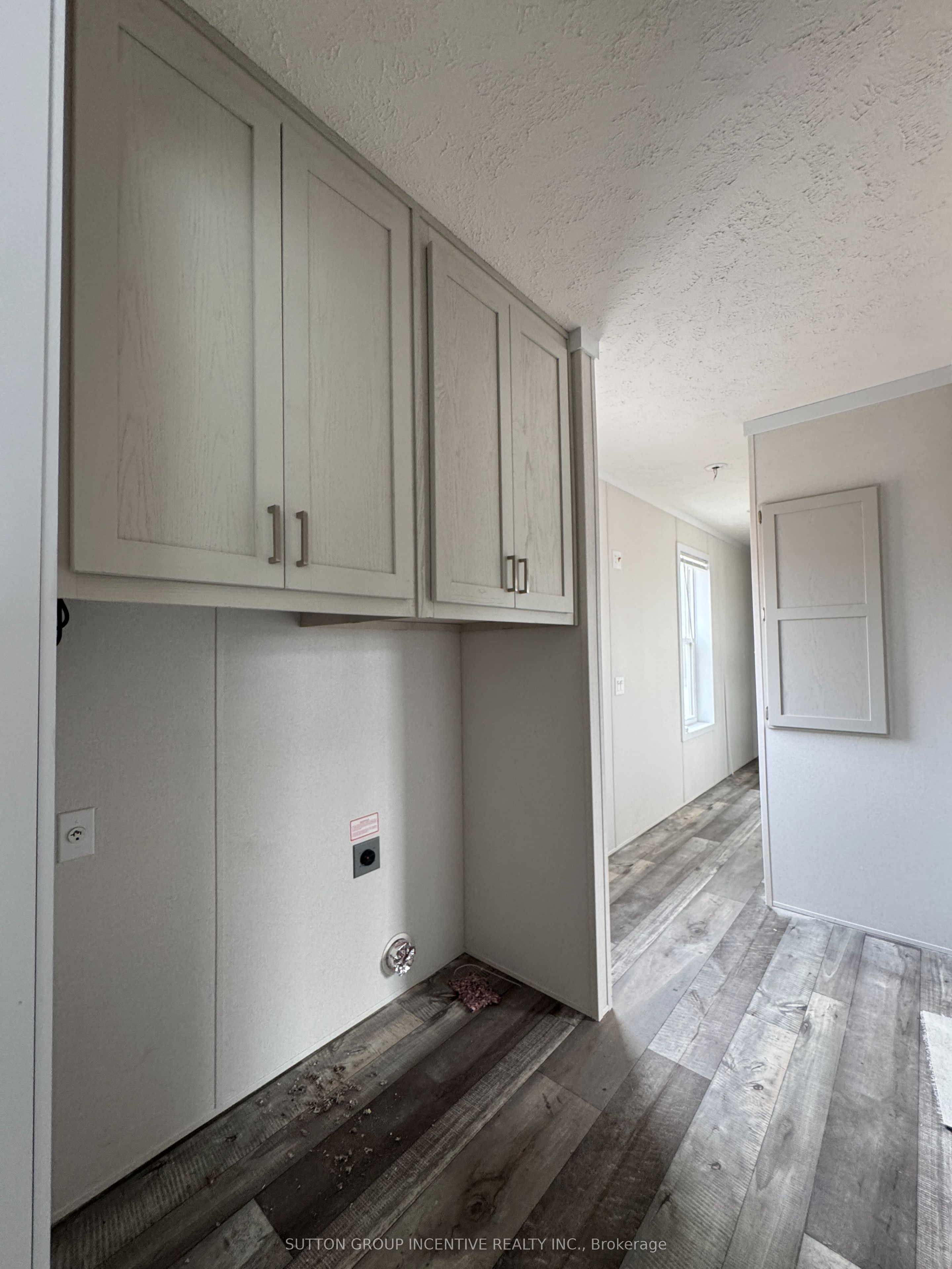 182 Remi Crescent Property Photo 8