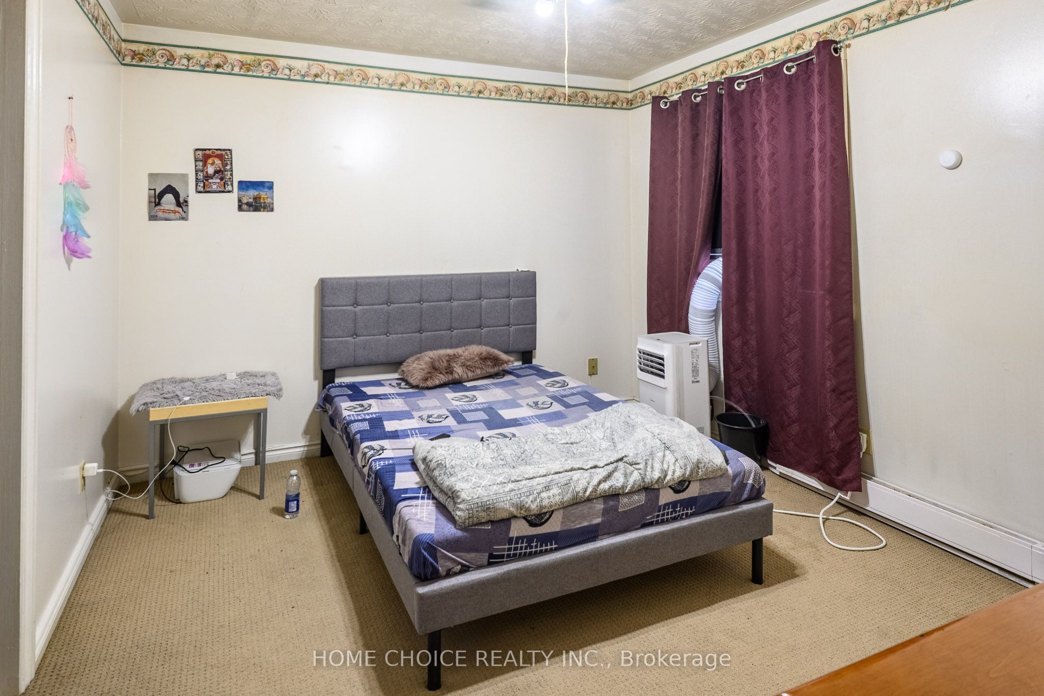 305 Maple Street N Property Photo 21