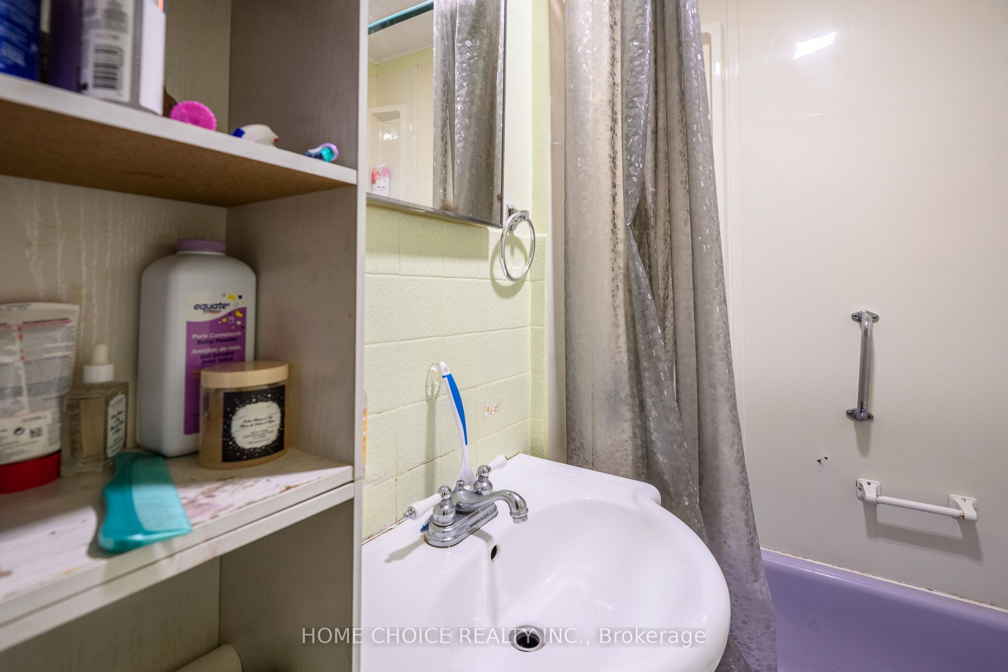305 Maple Street N Property Photo 29