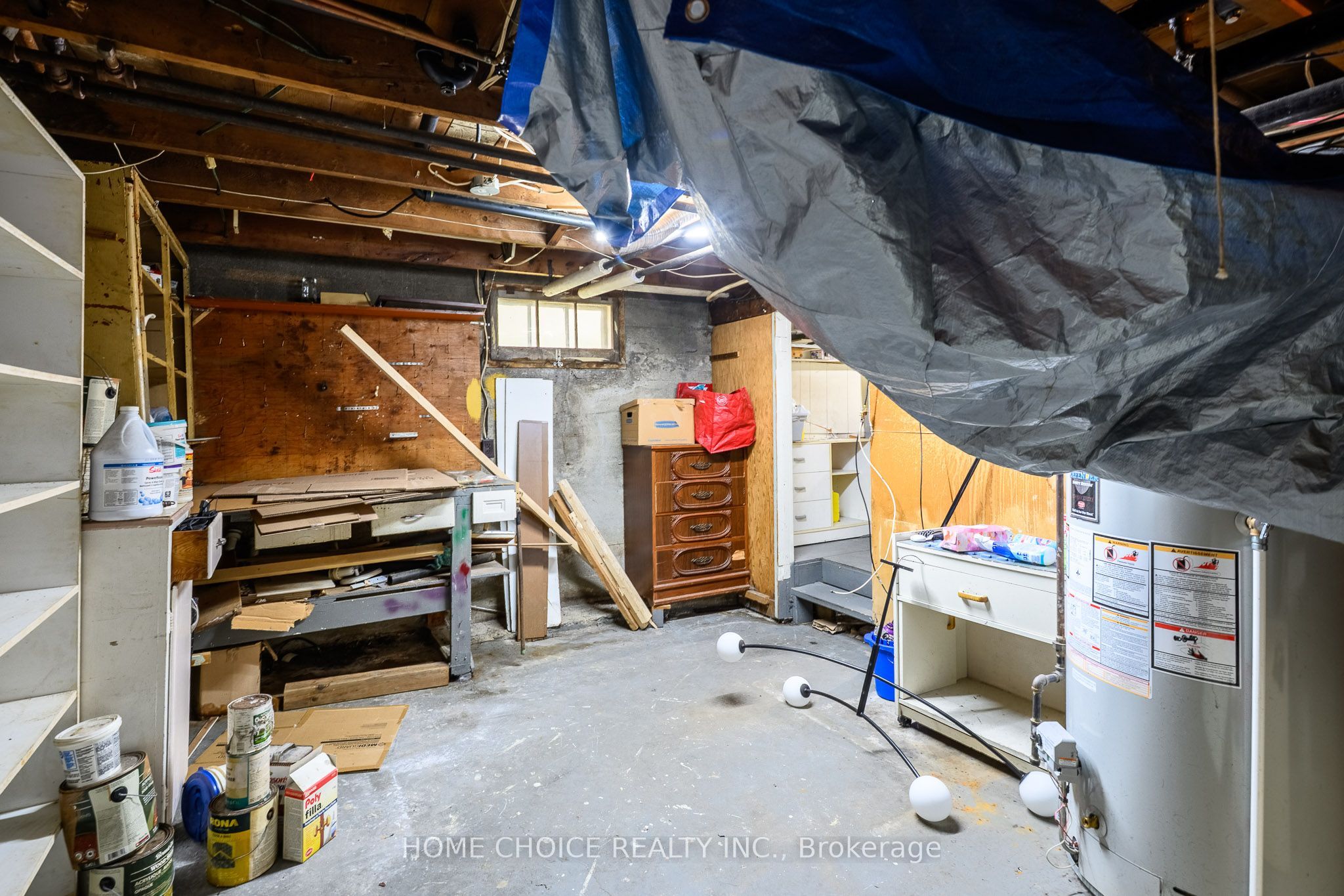 305 Maple Street N Property Photo 34