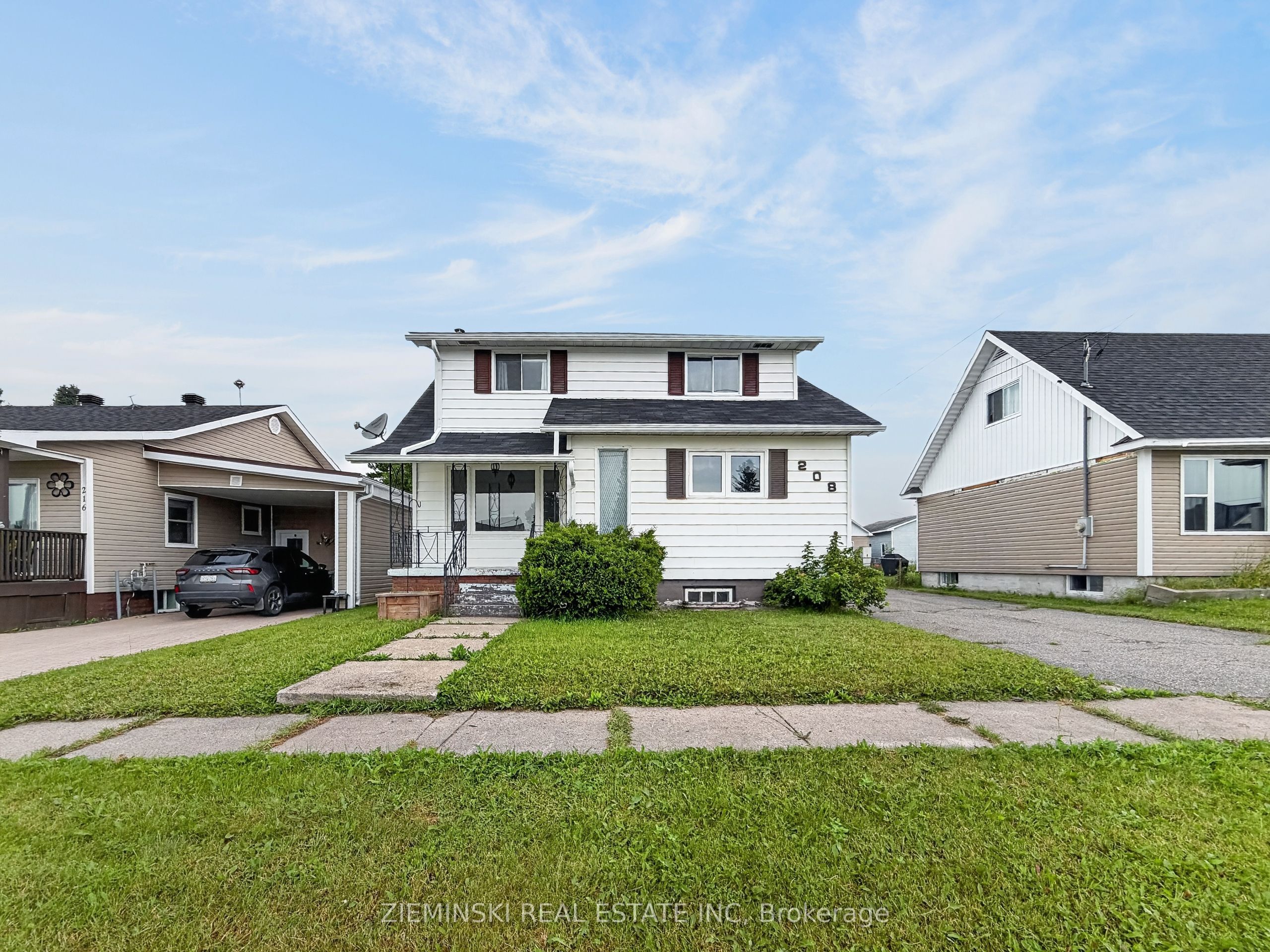 208 Marion Street Property Photo 1