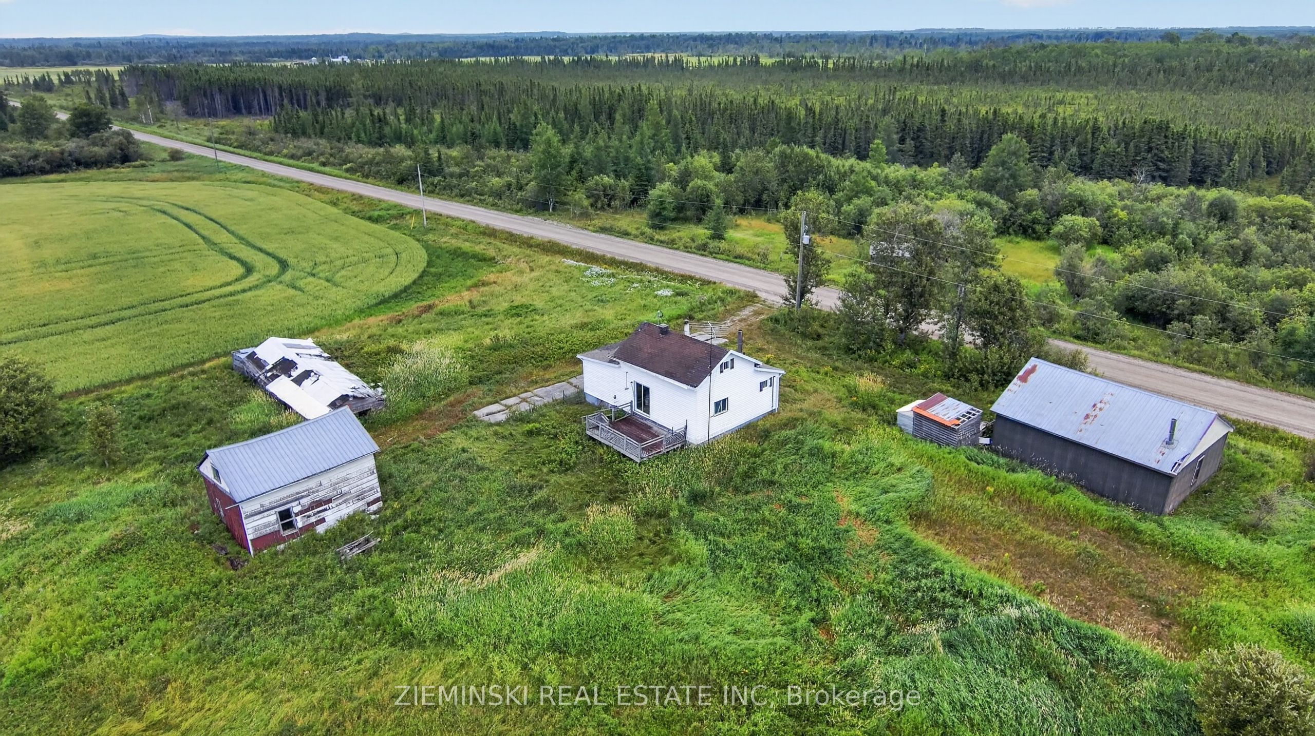 1222 Onagon Road Property Photo 4