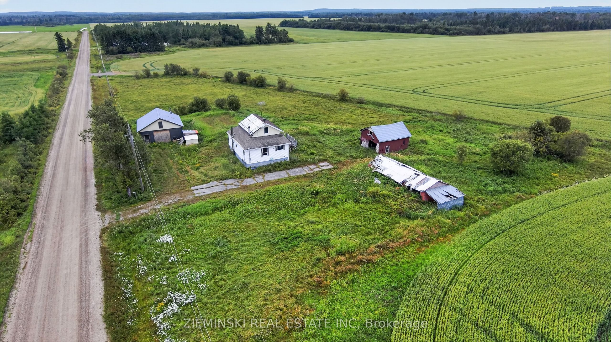 1222 Onagon Road Property Photo 8