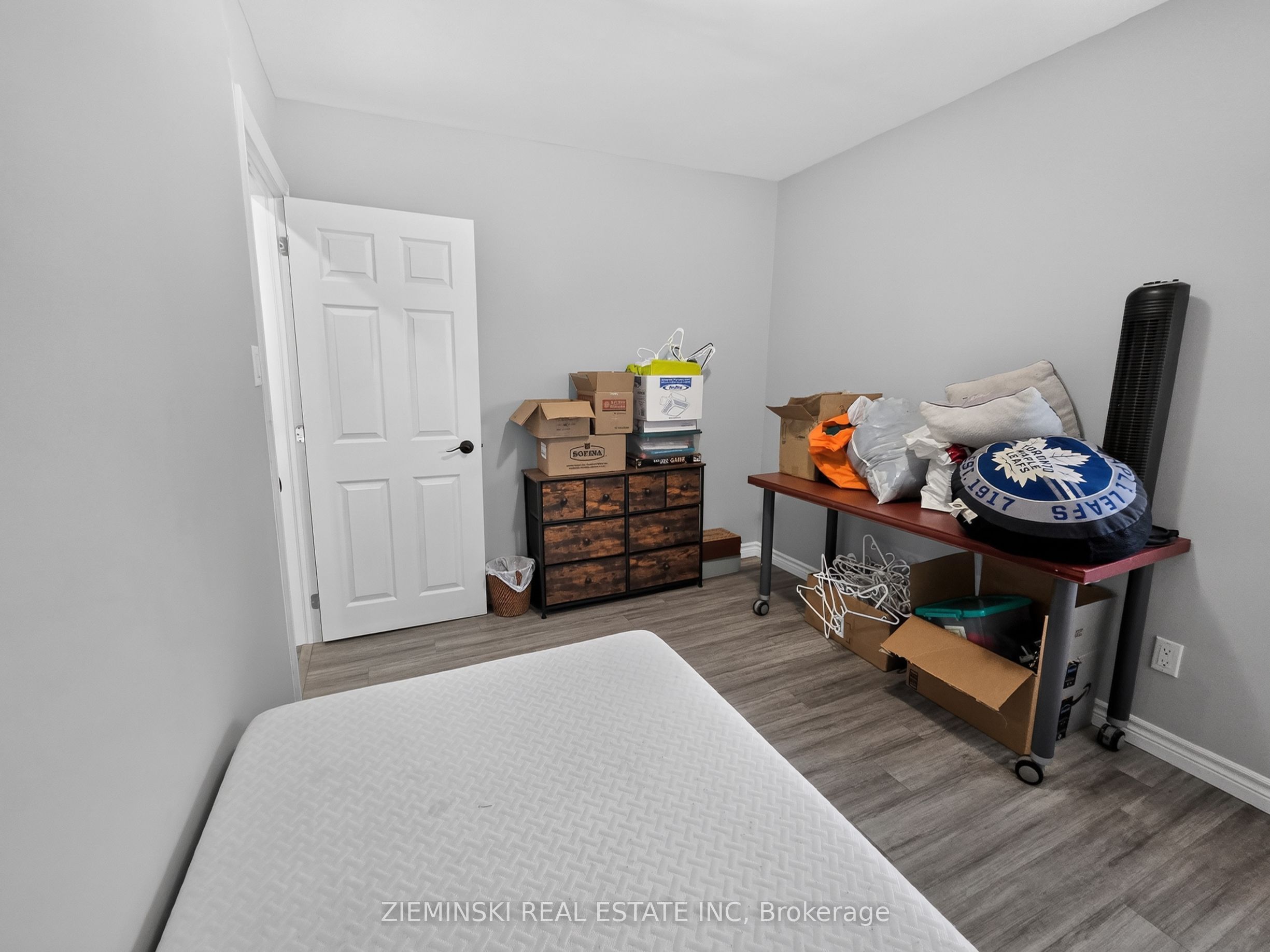 137 Cambridge Avenue Property Photo 18