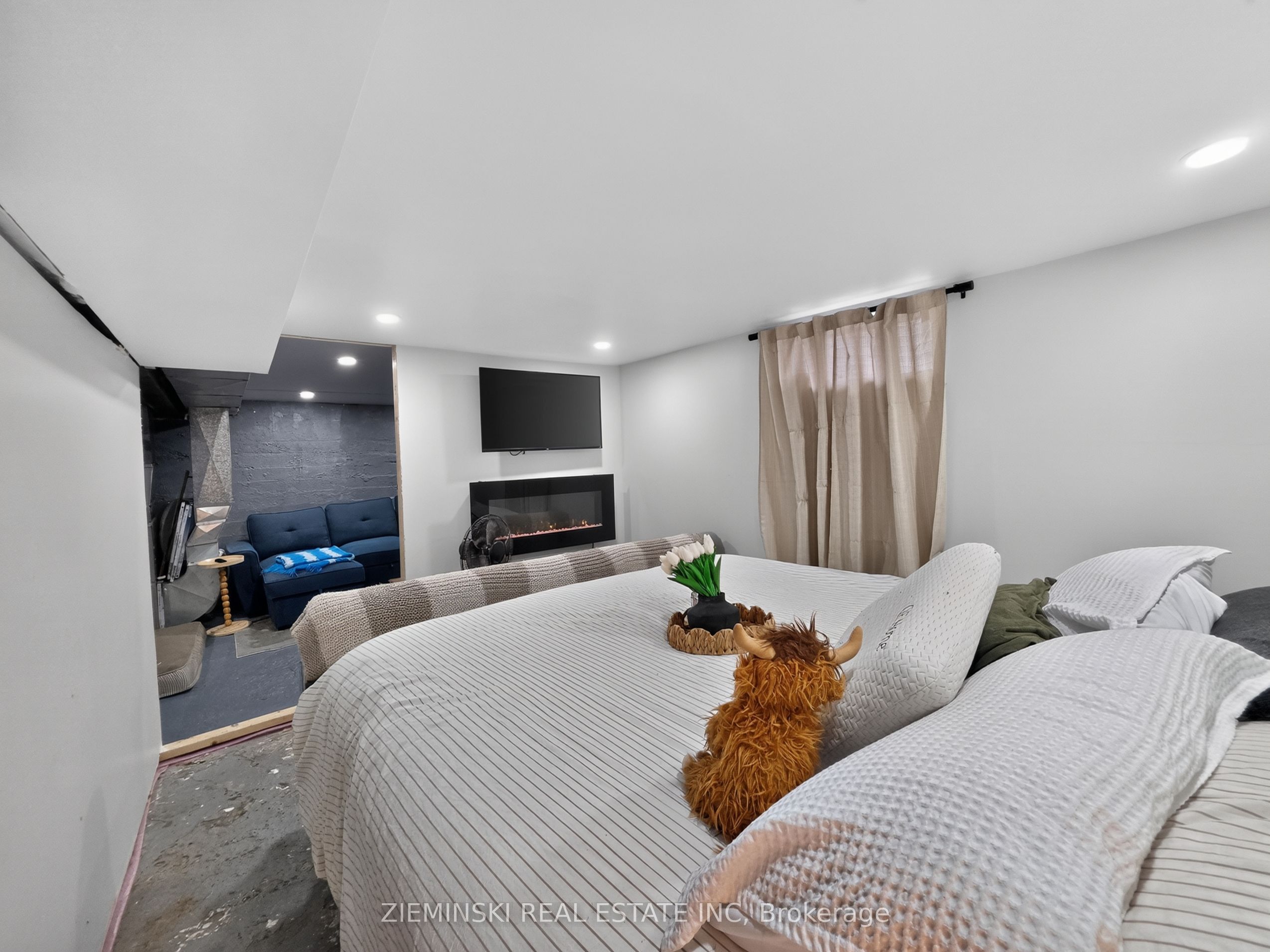 163 Anson Drive Property Photo 25