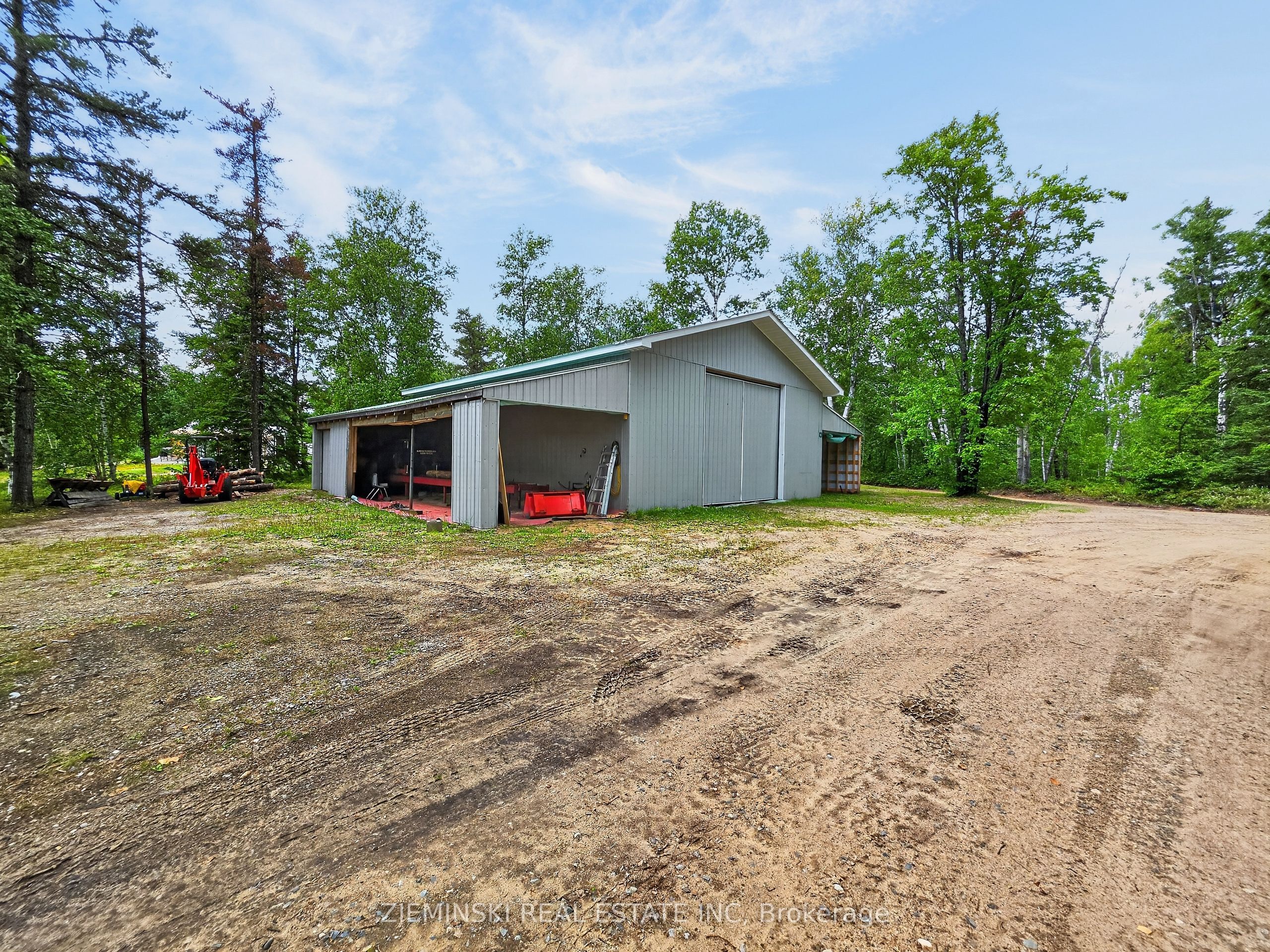 #6 Road E Munro Lake Road Property Photo 36