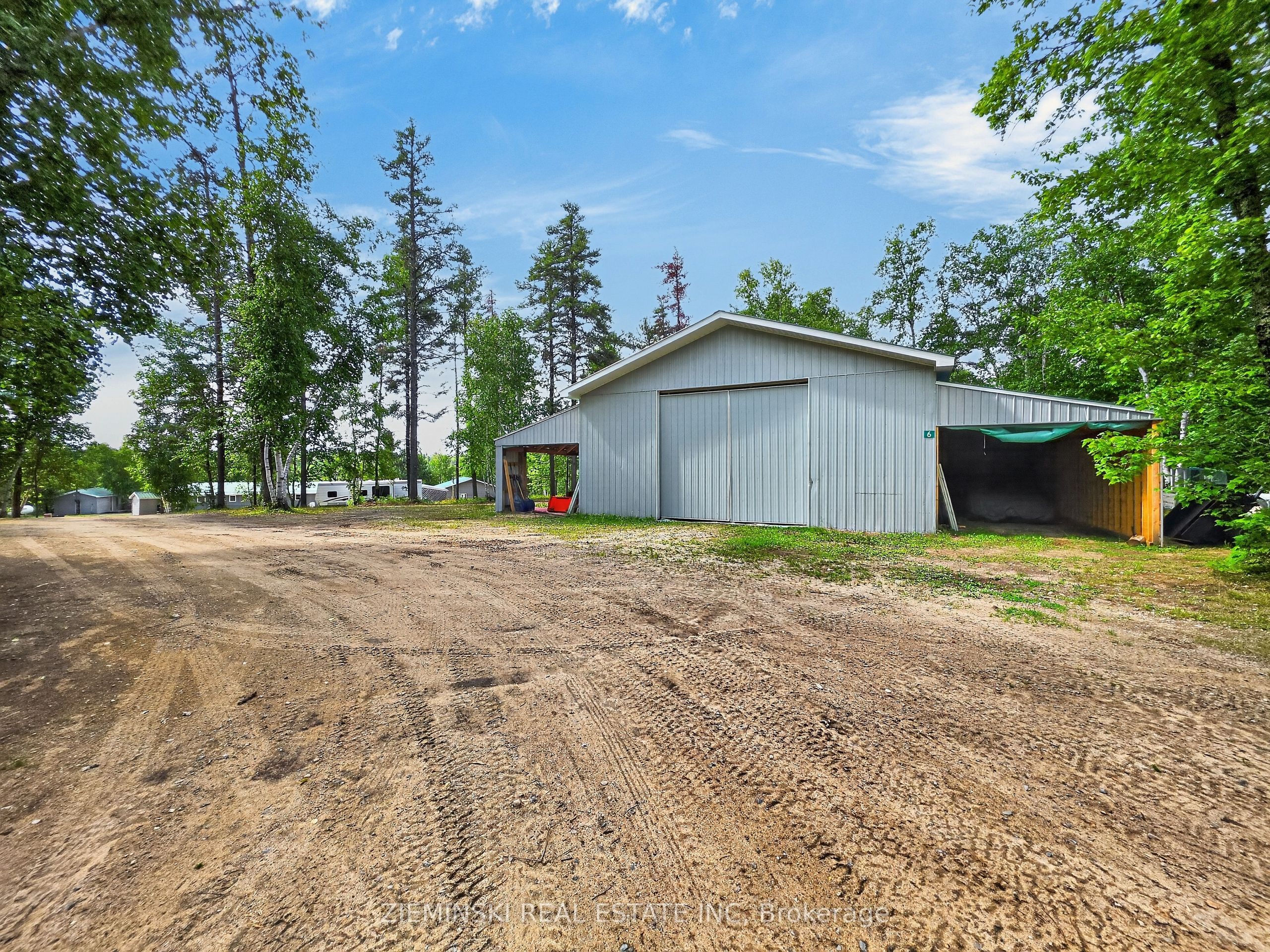 #6 Road E Munro Lake Road Property Photo 37