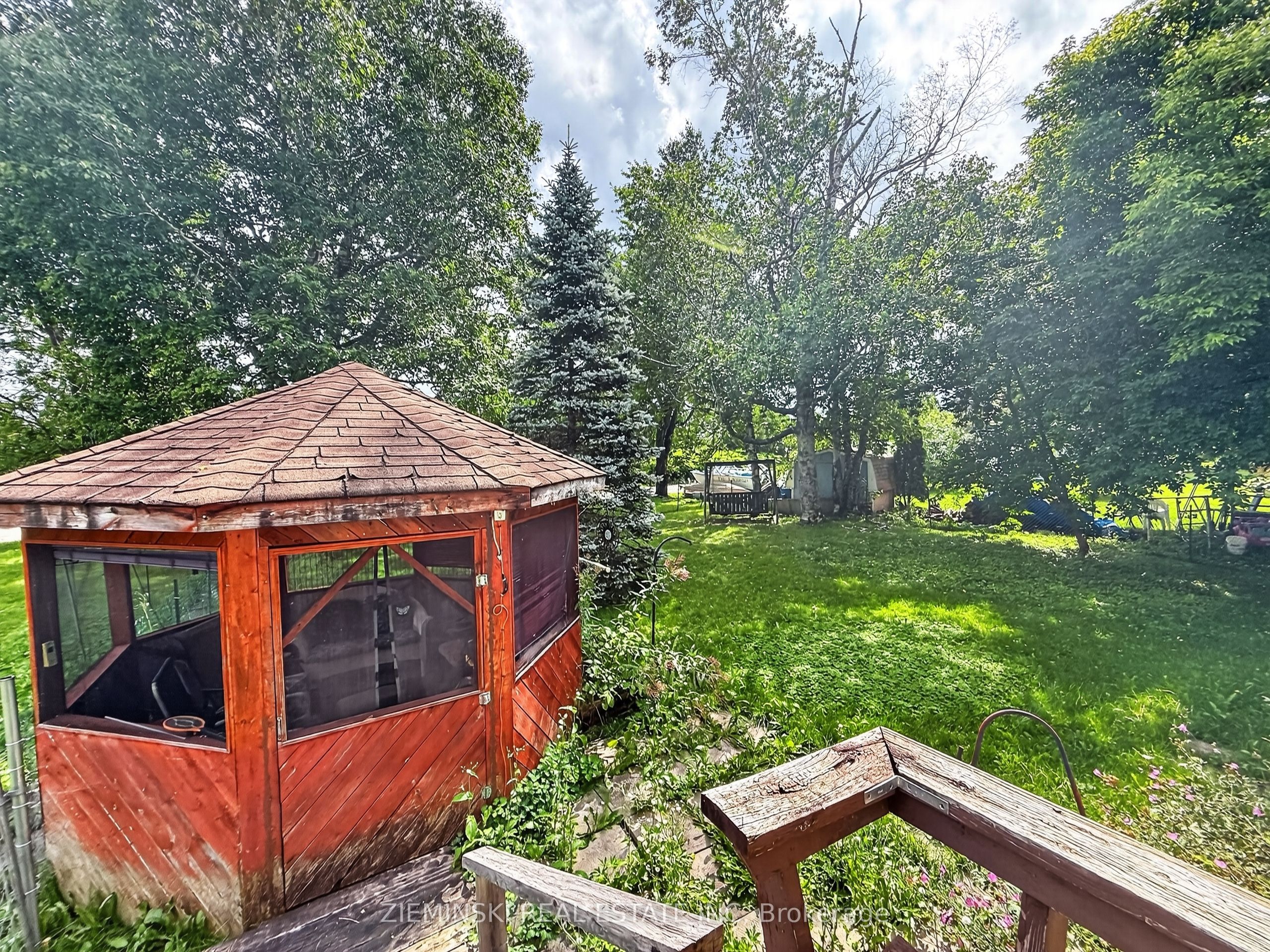 106 Argyle Avenue Property Photo 37