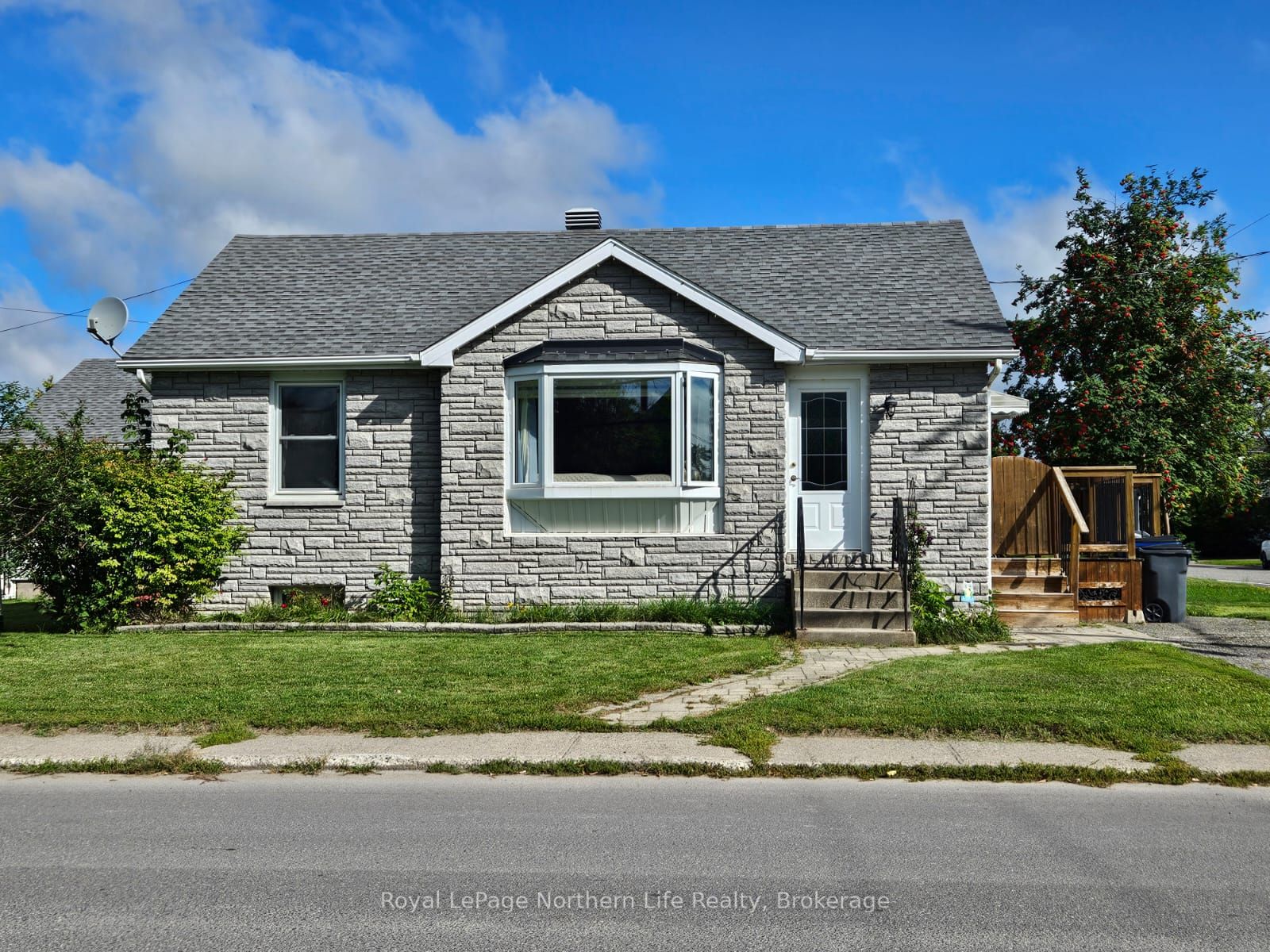 184 May Street Property Photo 1