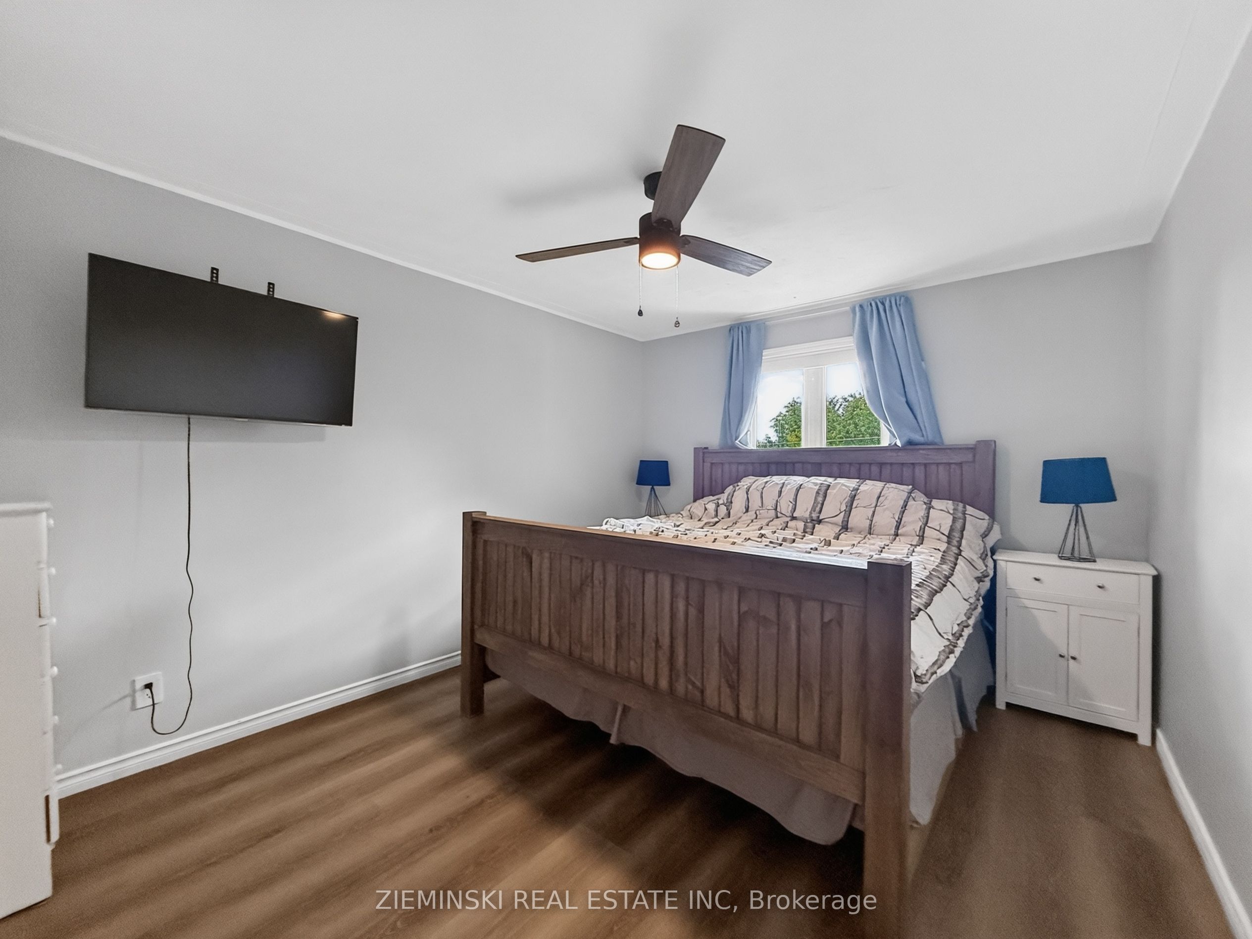 69 Jubilee Avenue W Property Photo 13