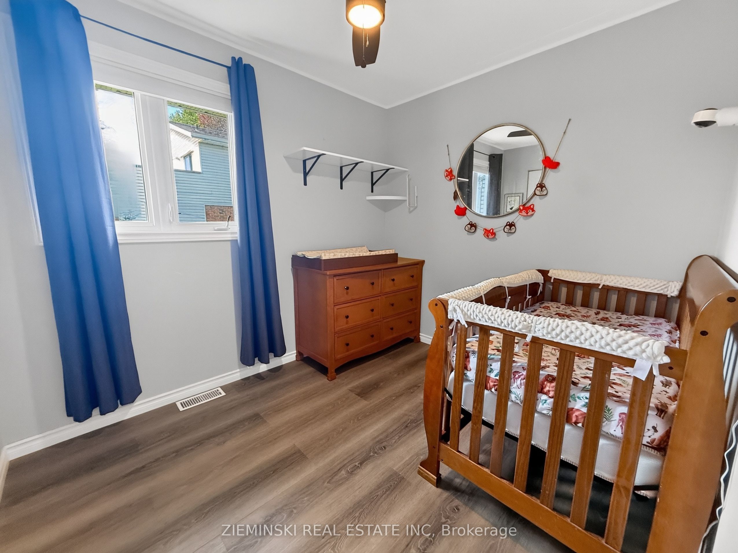 69 Jubilee Avenue W Property Photo 16