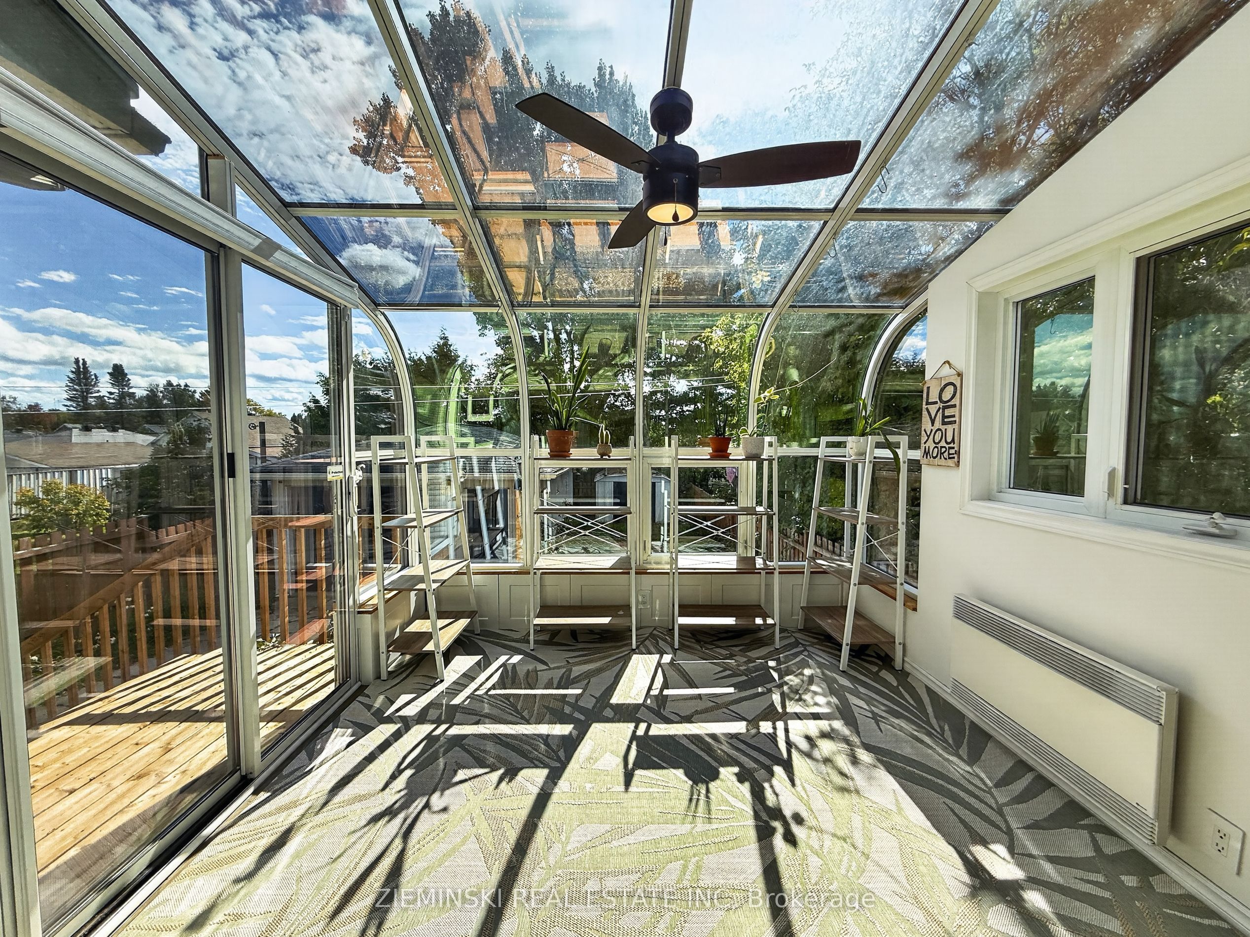 69 Jubilee Avenue W Property Photo 19