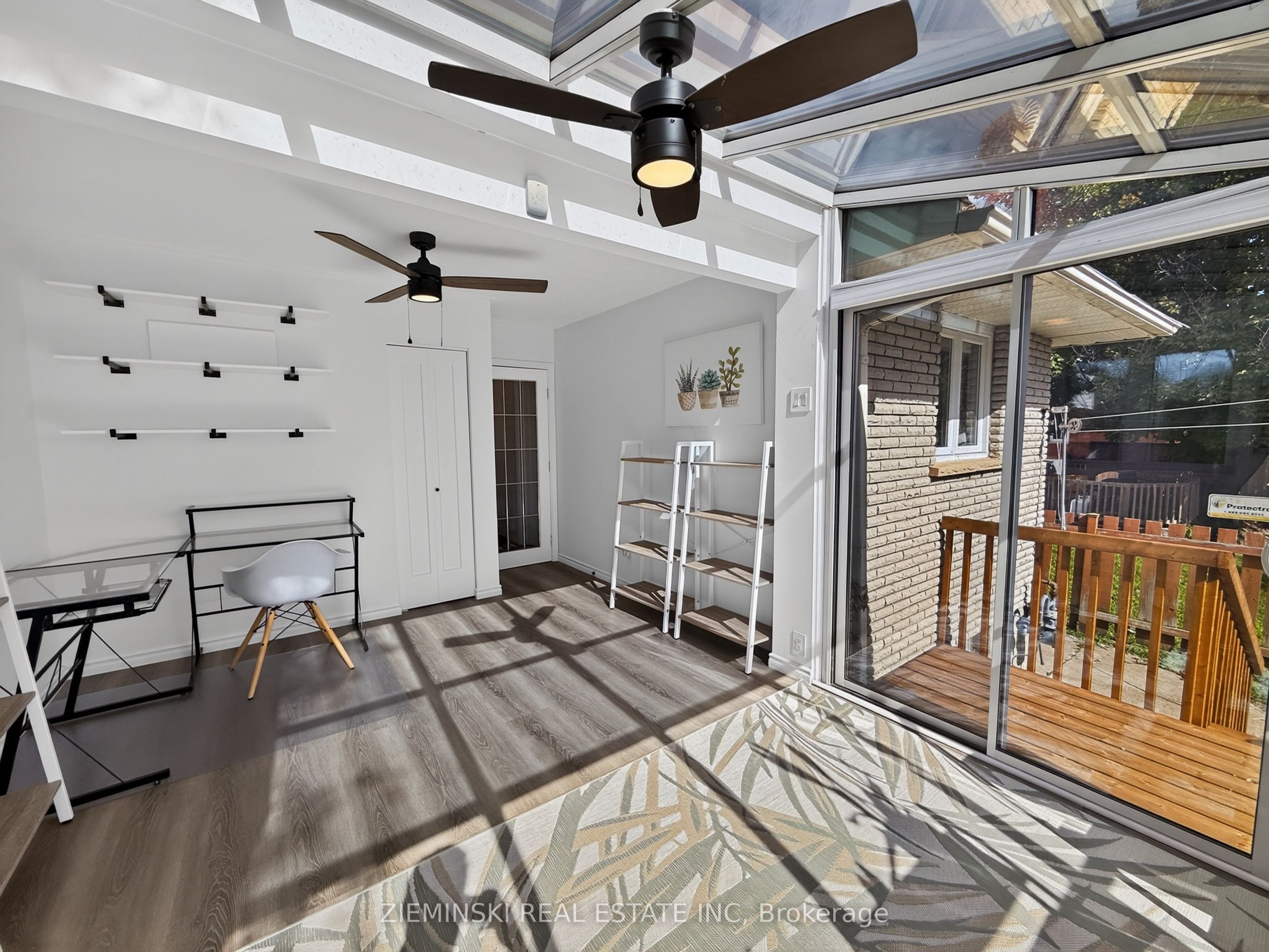 69 Jubilee Avenue W Property Photo 20