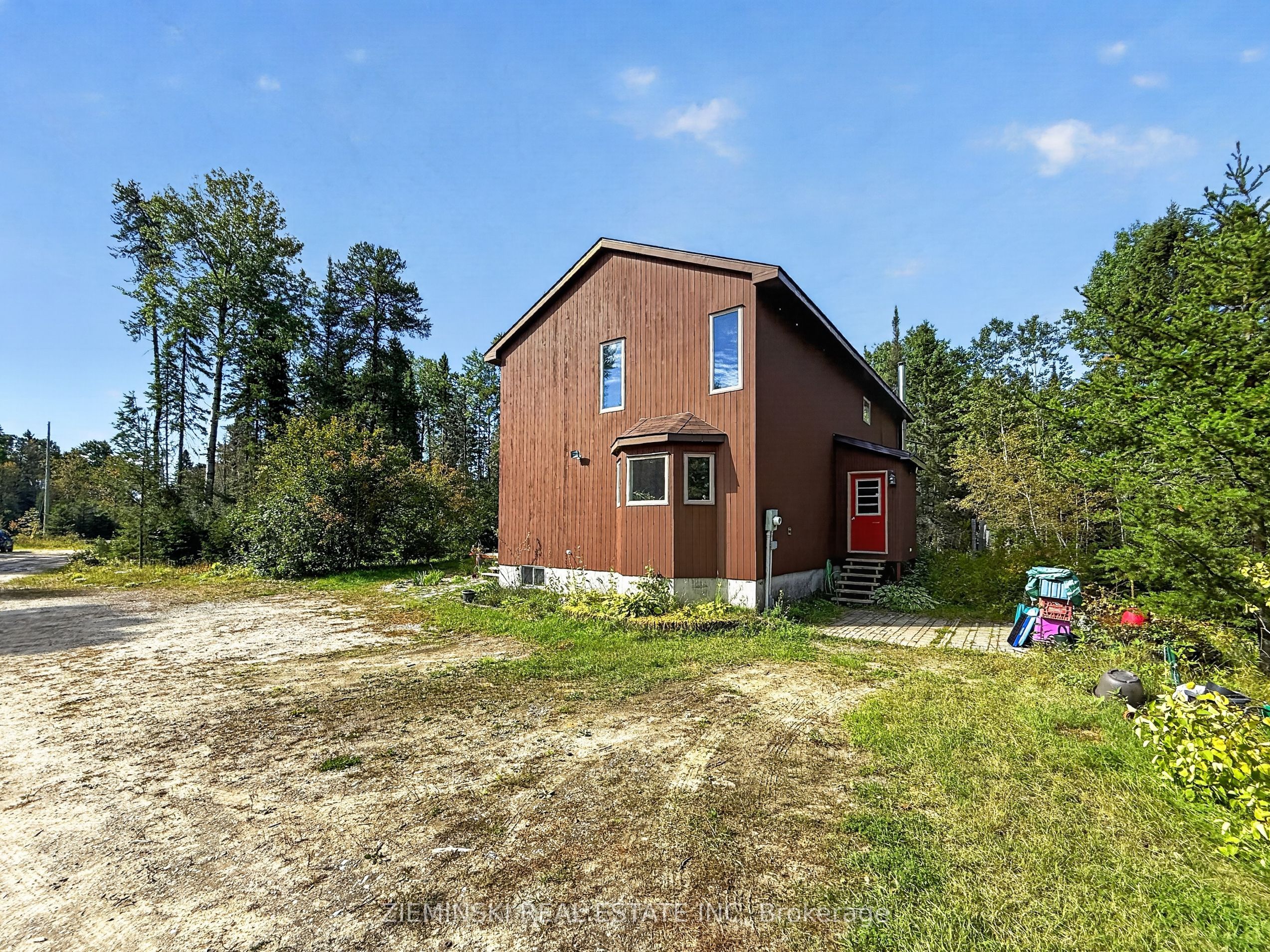 810 Laforest Road Property Photo 3
