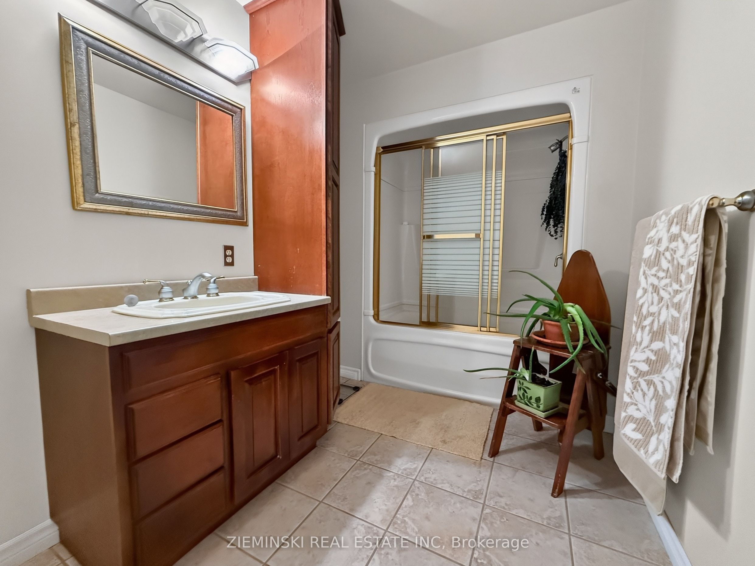 810 Laforest Road Property Photo 18