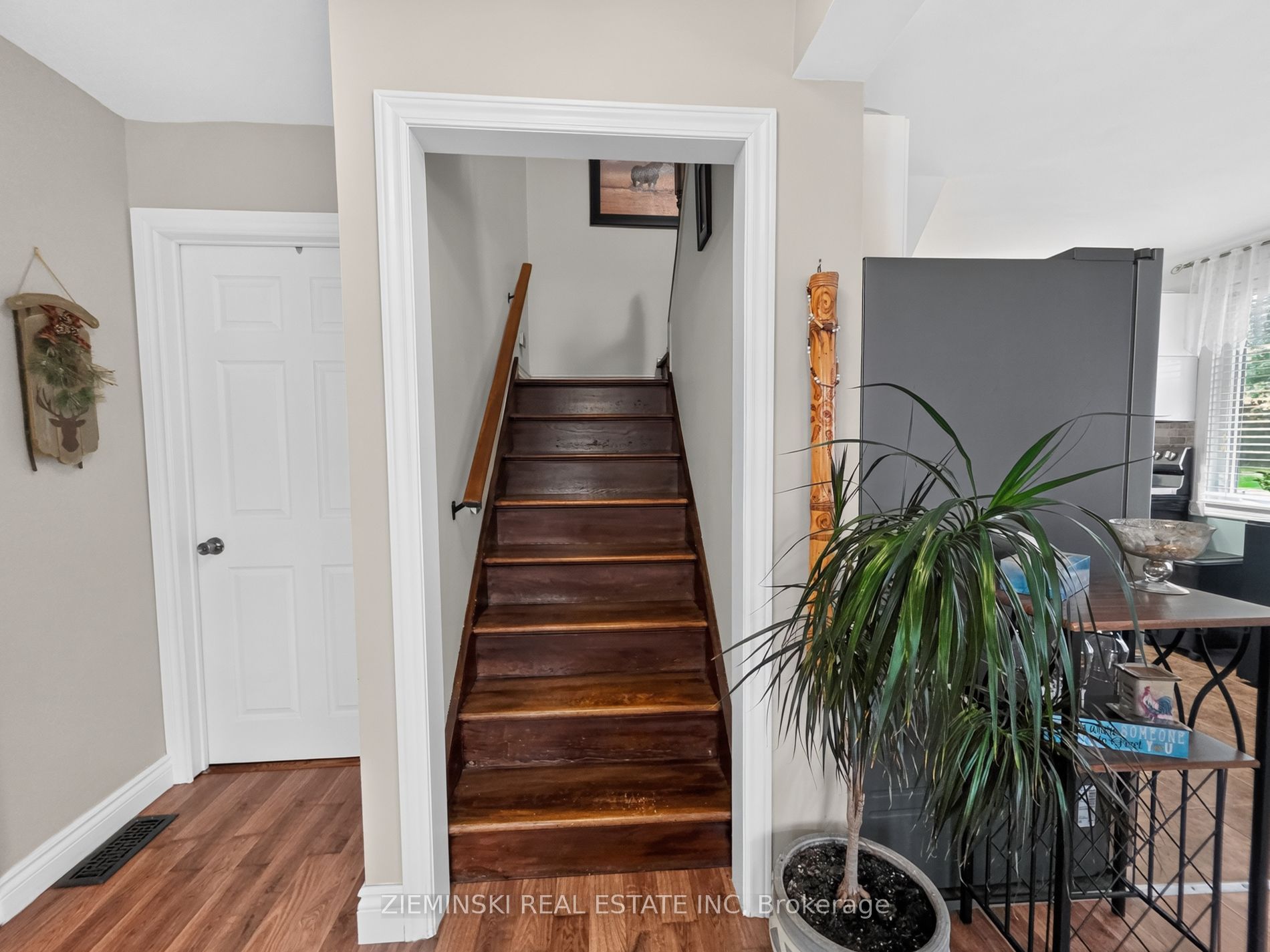 358 Ogden Avenue Property Photo 13