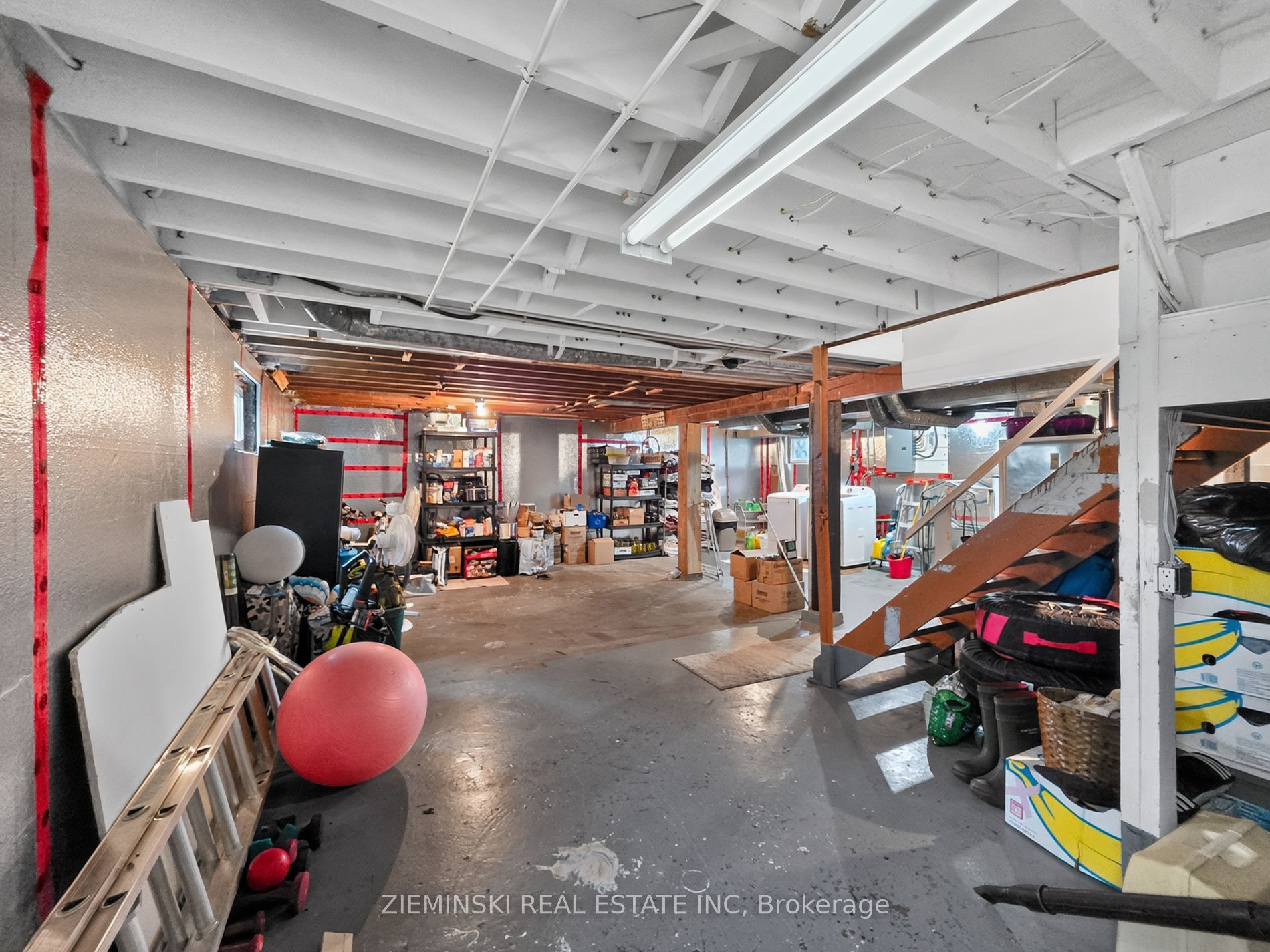 358 Ogden Avenue Property Photo 17