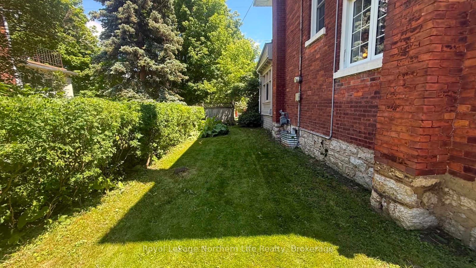 534 Rorke Avenue Property Photo 9