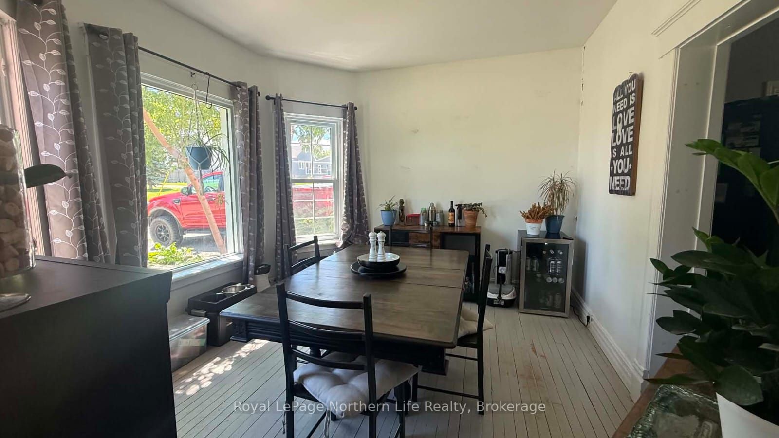 534 Rorke Avenue Property Photo 15