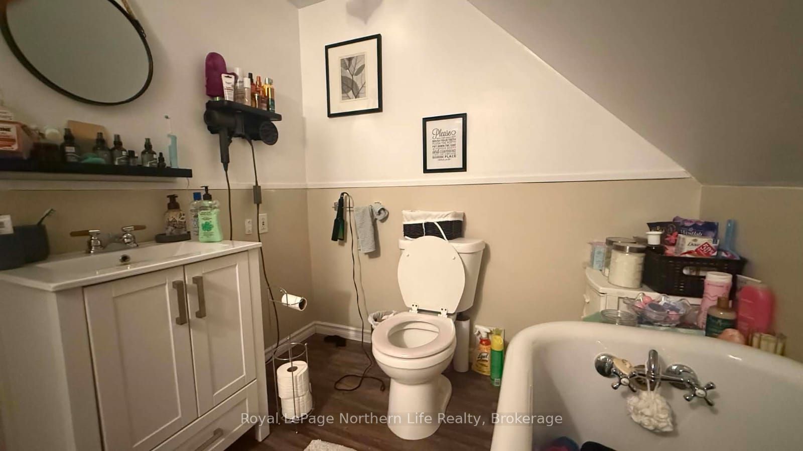 534 Rorke Avenue Property Photo 33