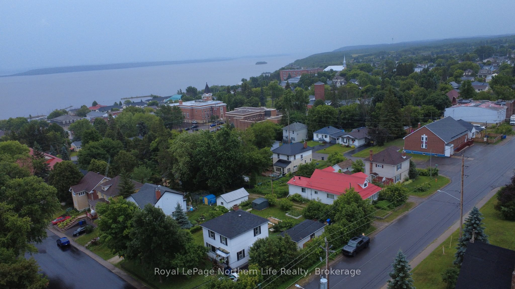 534 Rorke Avenue Property Photo 39