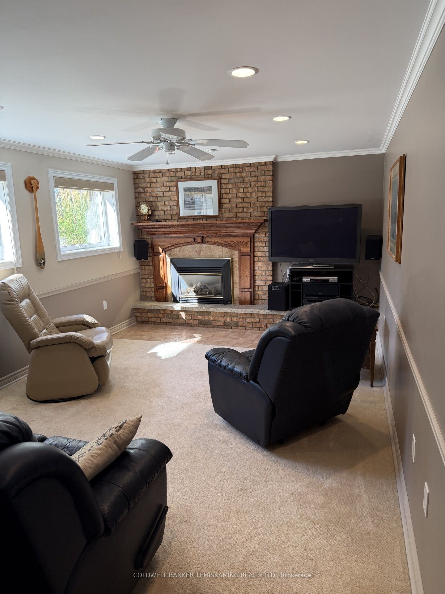 722027 Grandview Drive Property Photo 18