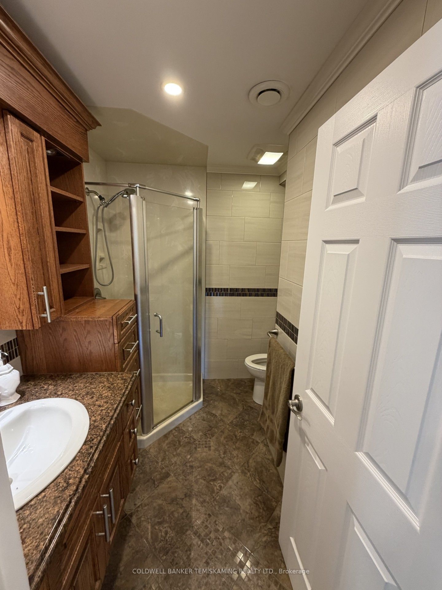 722027 Grandview Drive Property Photo 20