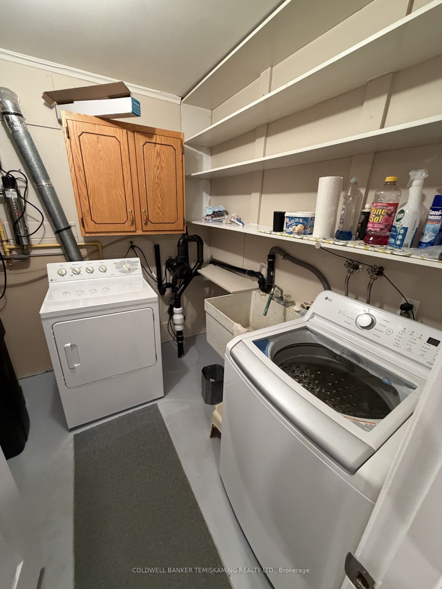 722027 Grandview Drive Property Photo 23