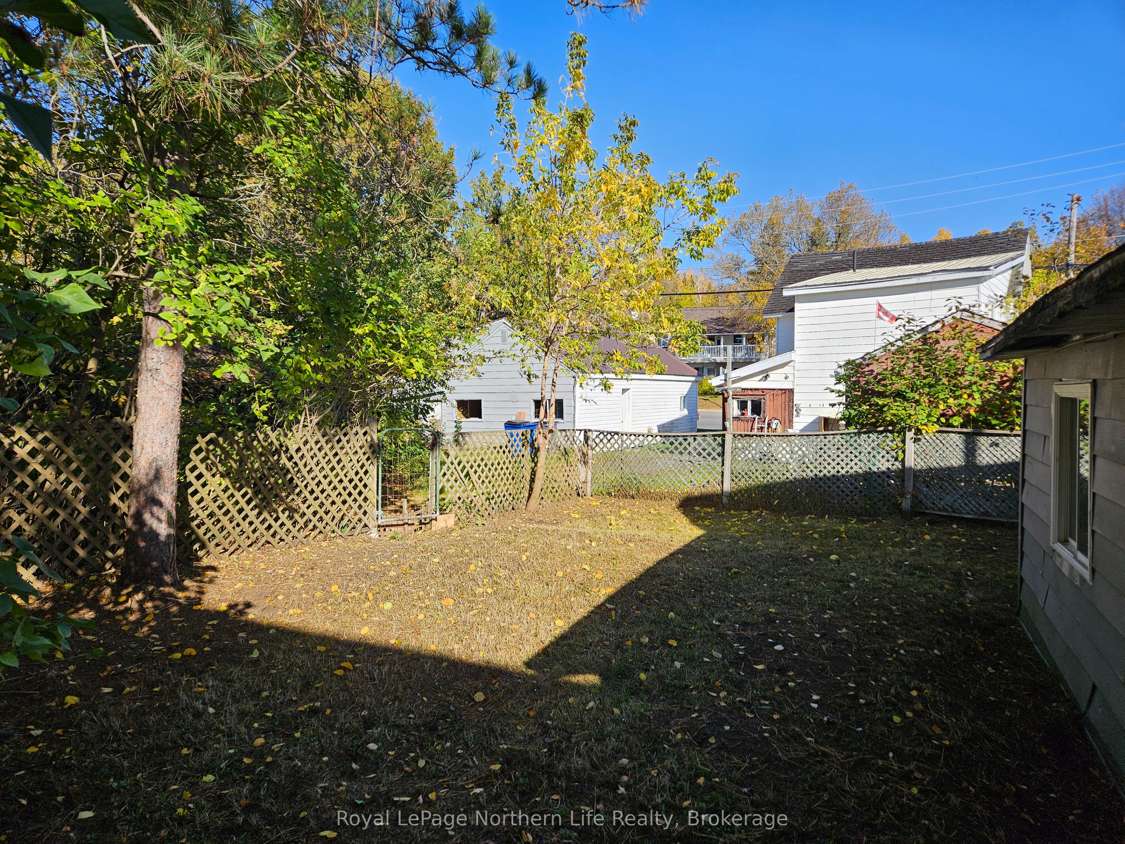 20 Lower Helen Street Property Photo 4