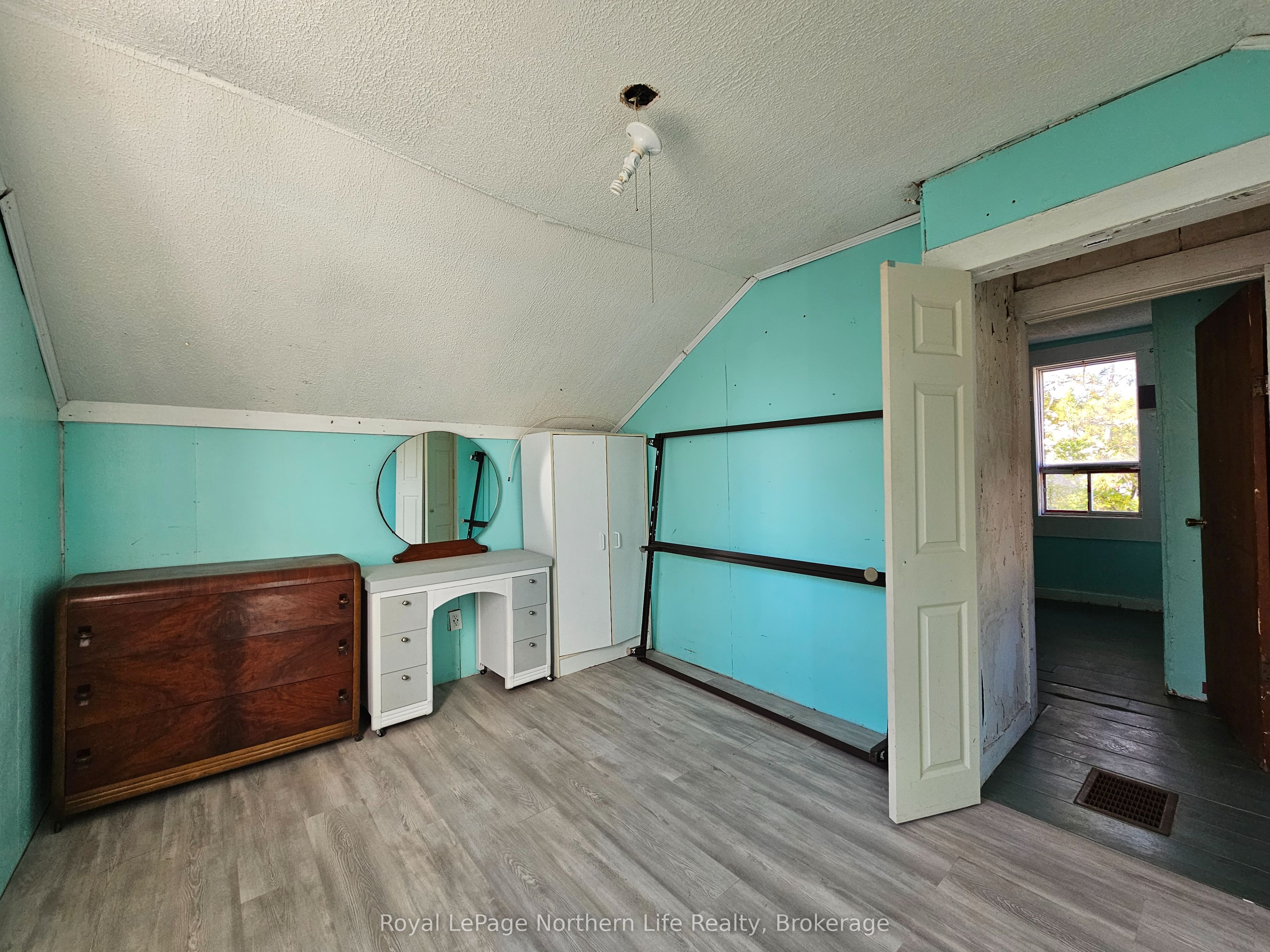 20 Lower Helen Street Property Photo 9