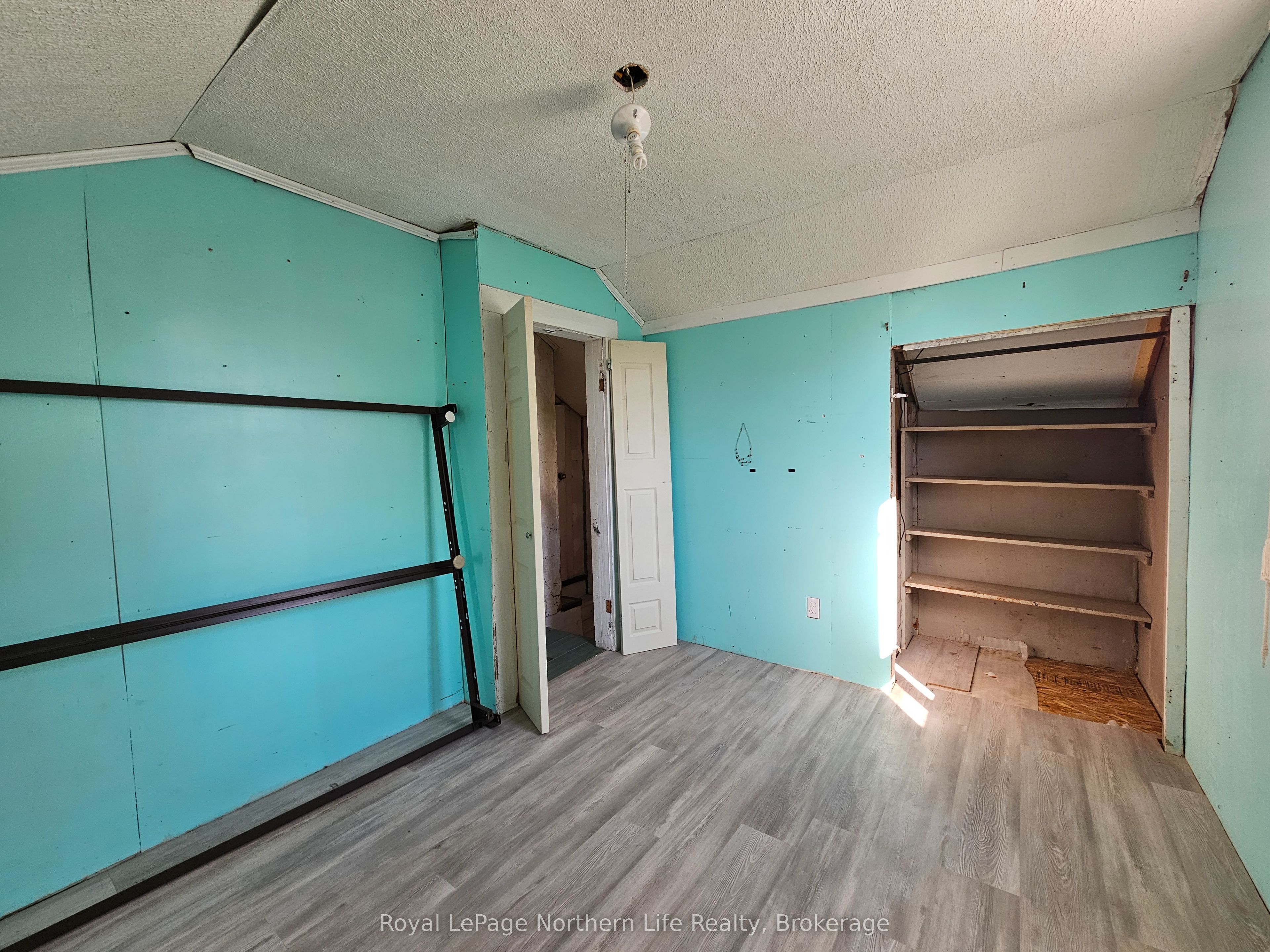20 Lower Helen Street Property Photo 10