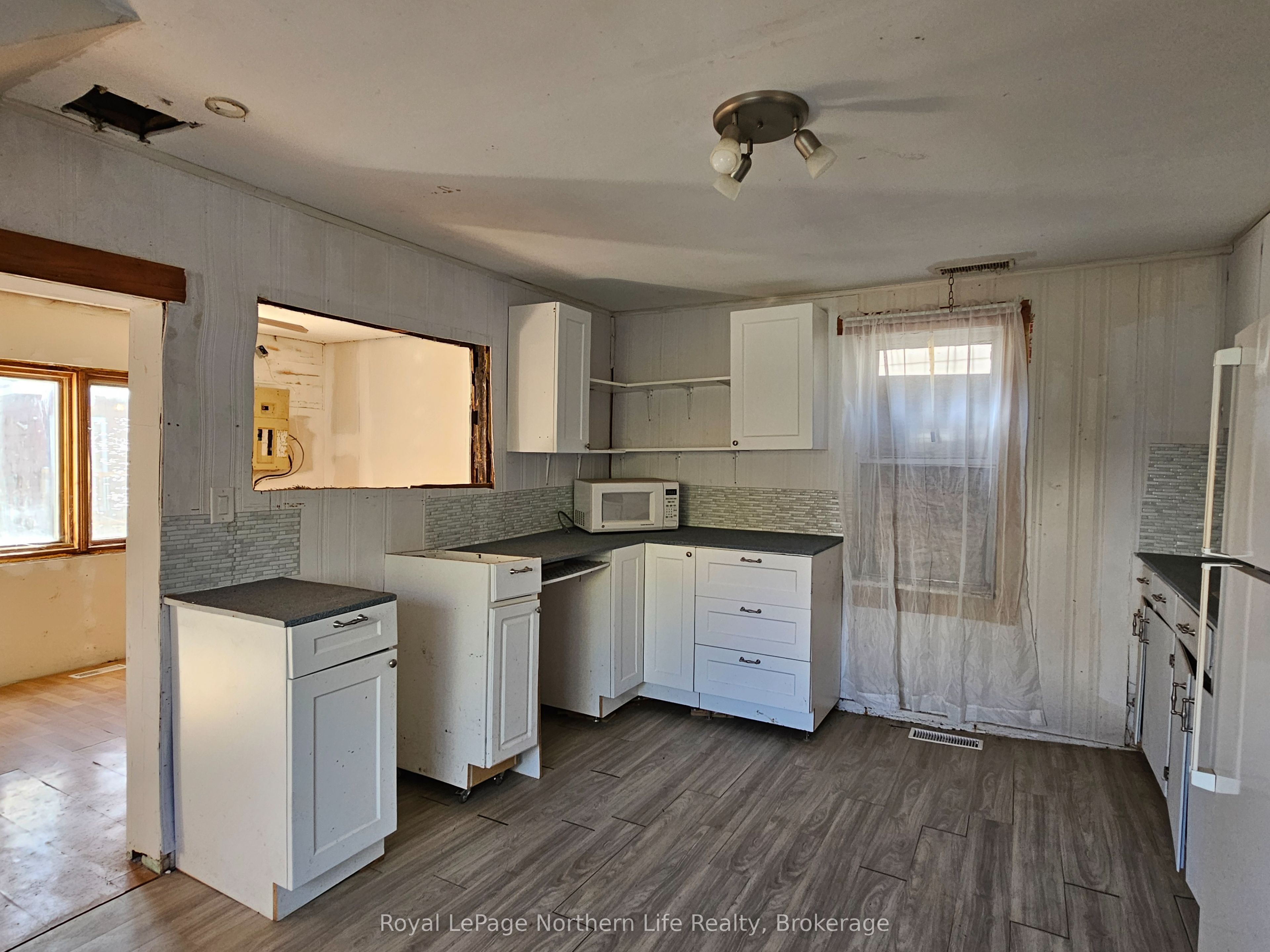 20 Lower Helen Street Property Photo 17