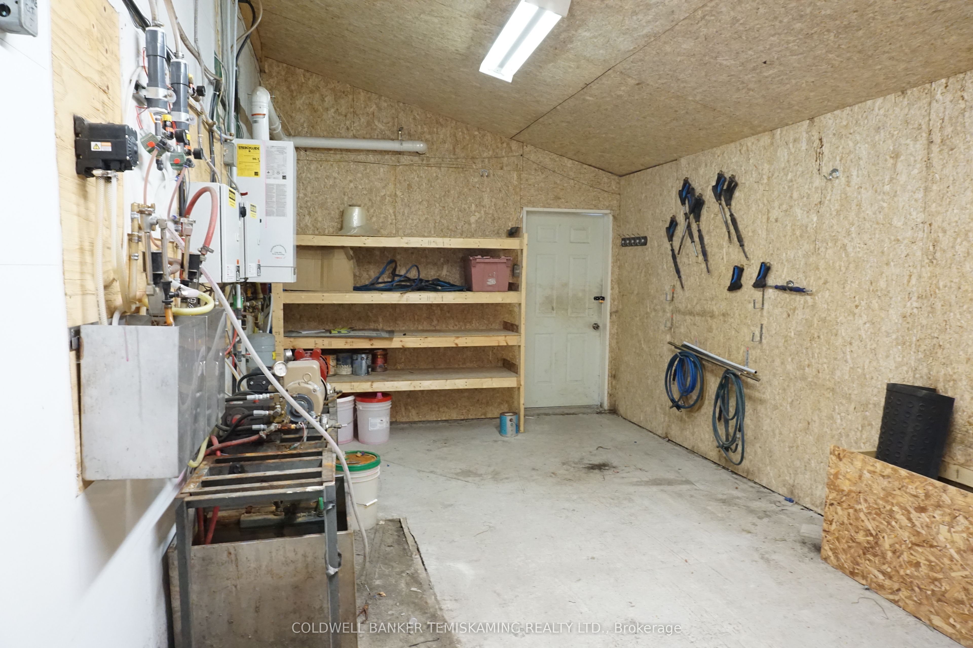 102 King Street Property Photo 18