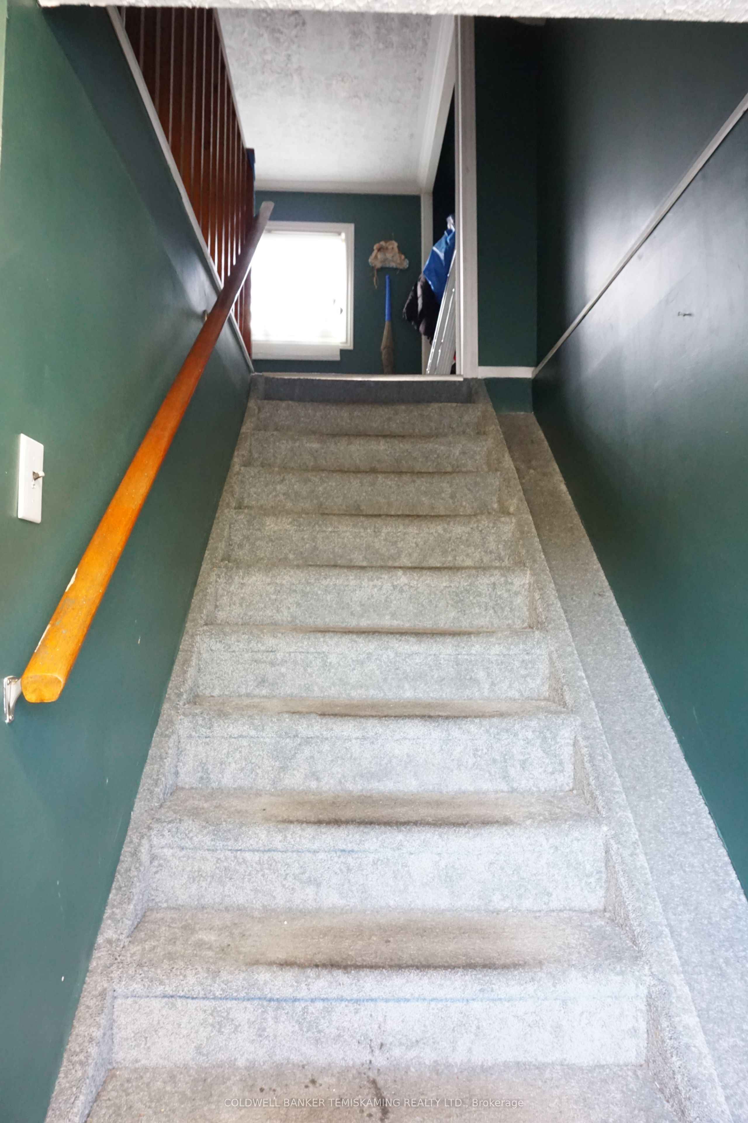 102 King Street Property Photo 34