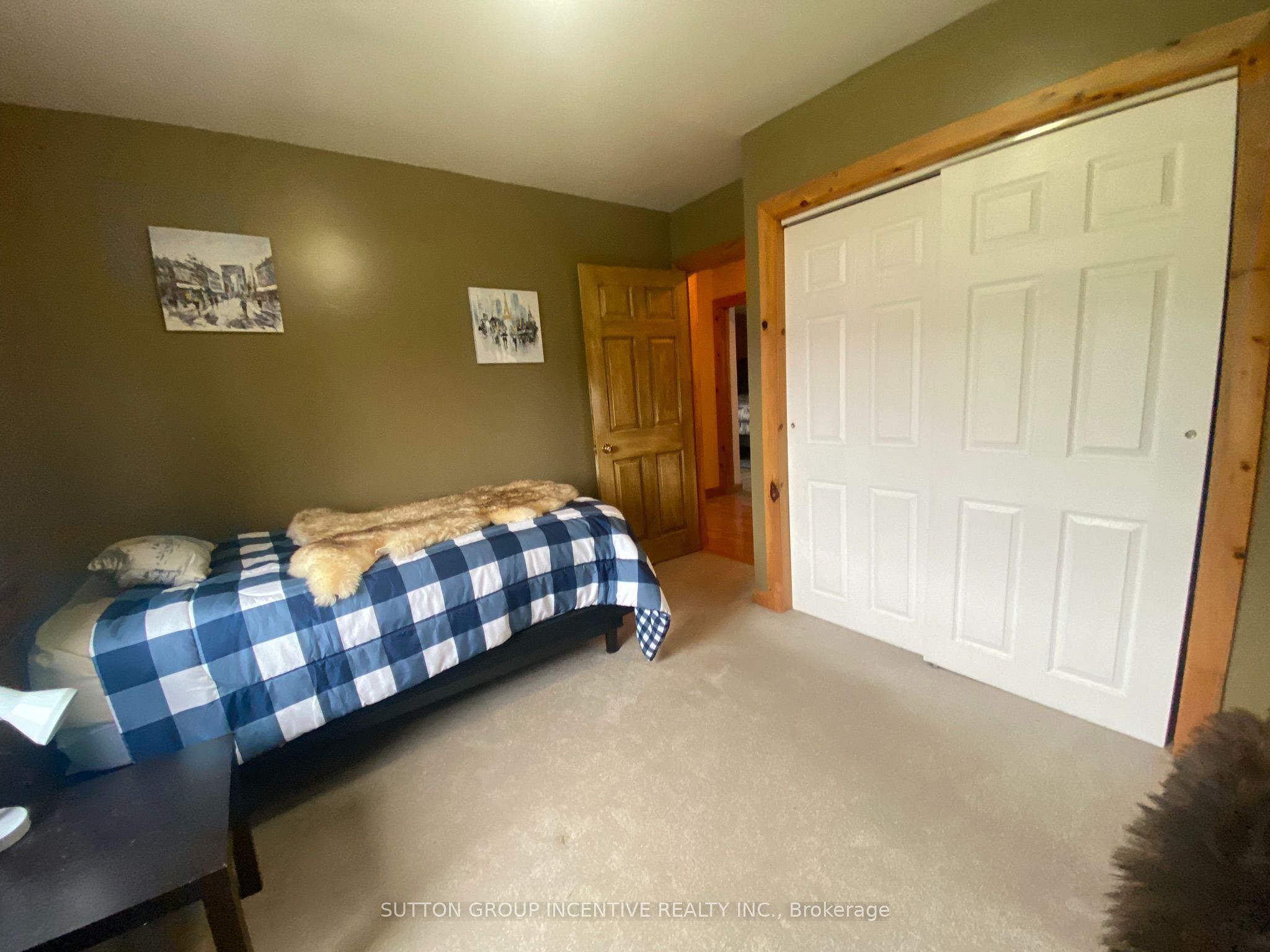24 Bowman Avenue Property Photo 5